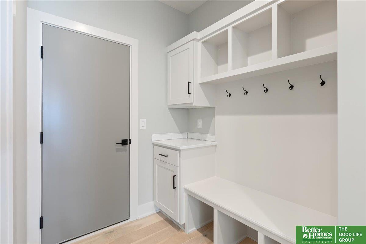 20915 Hartman Avenue