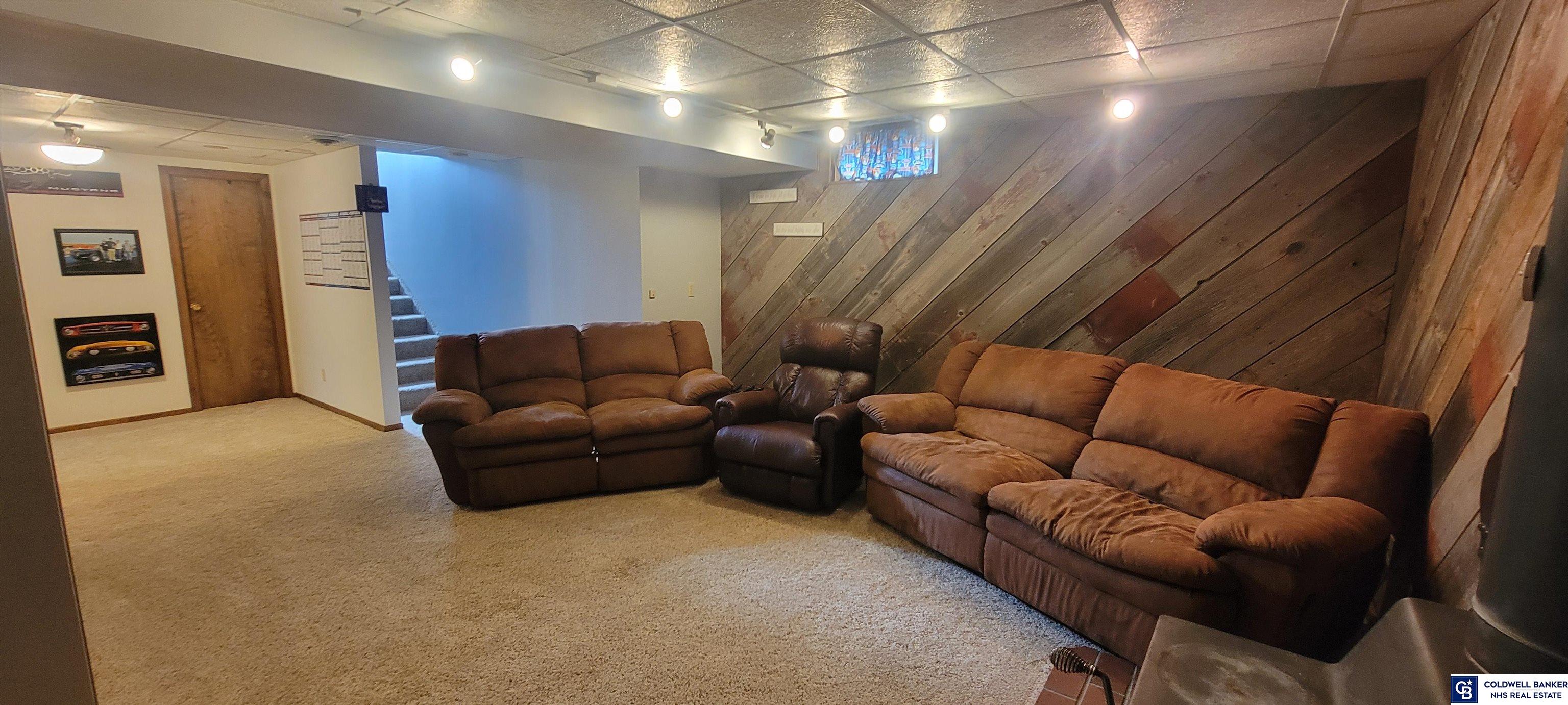 620 E 6th Street