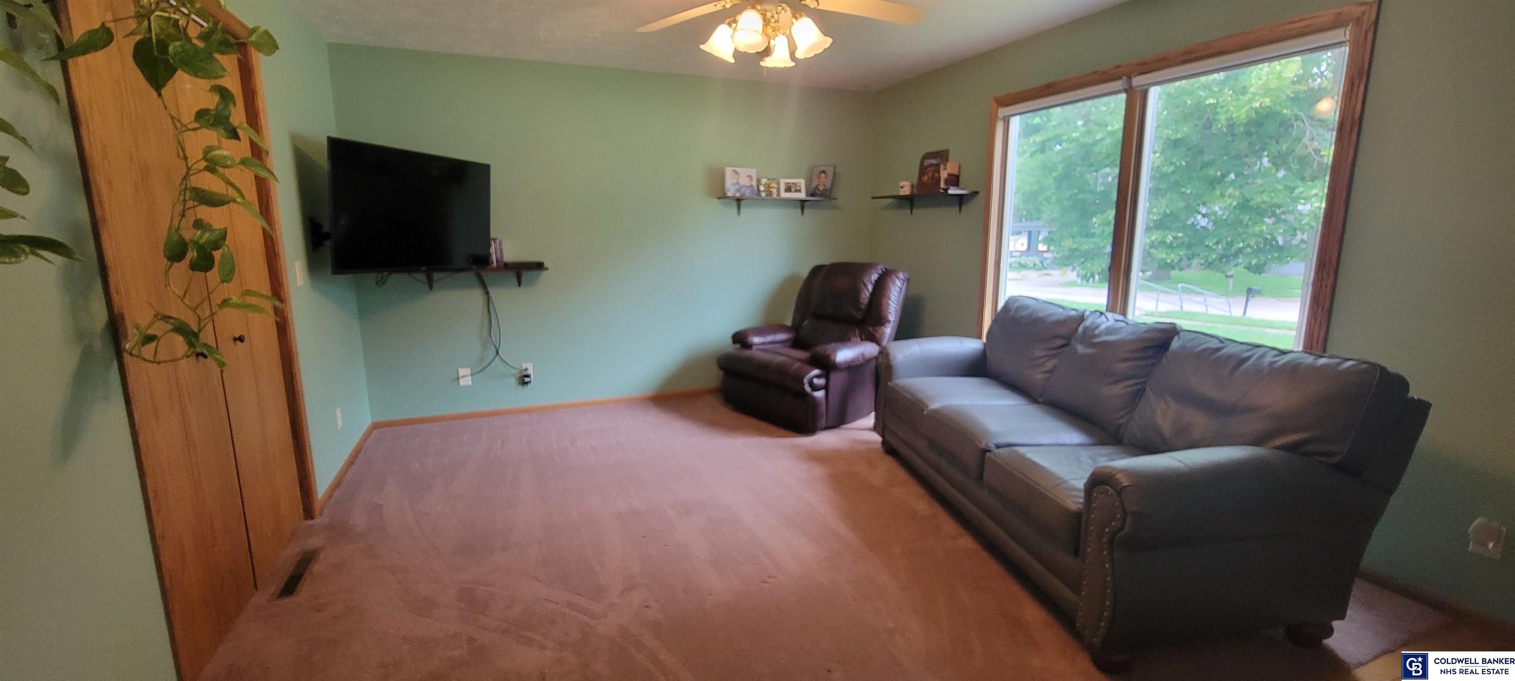 620 E 6th Street