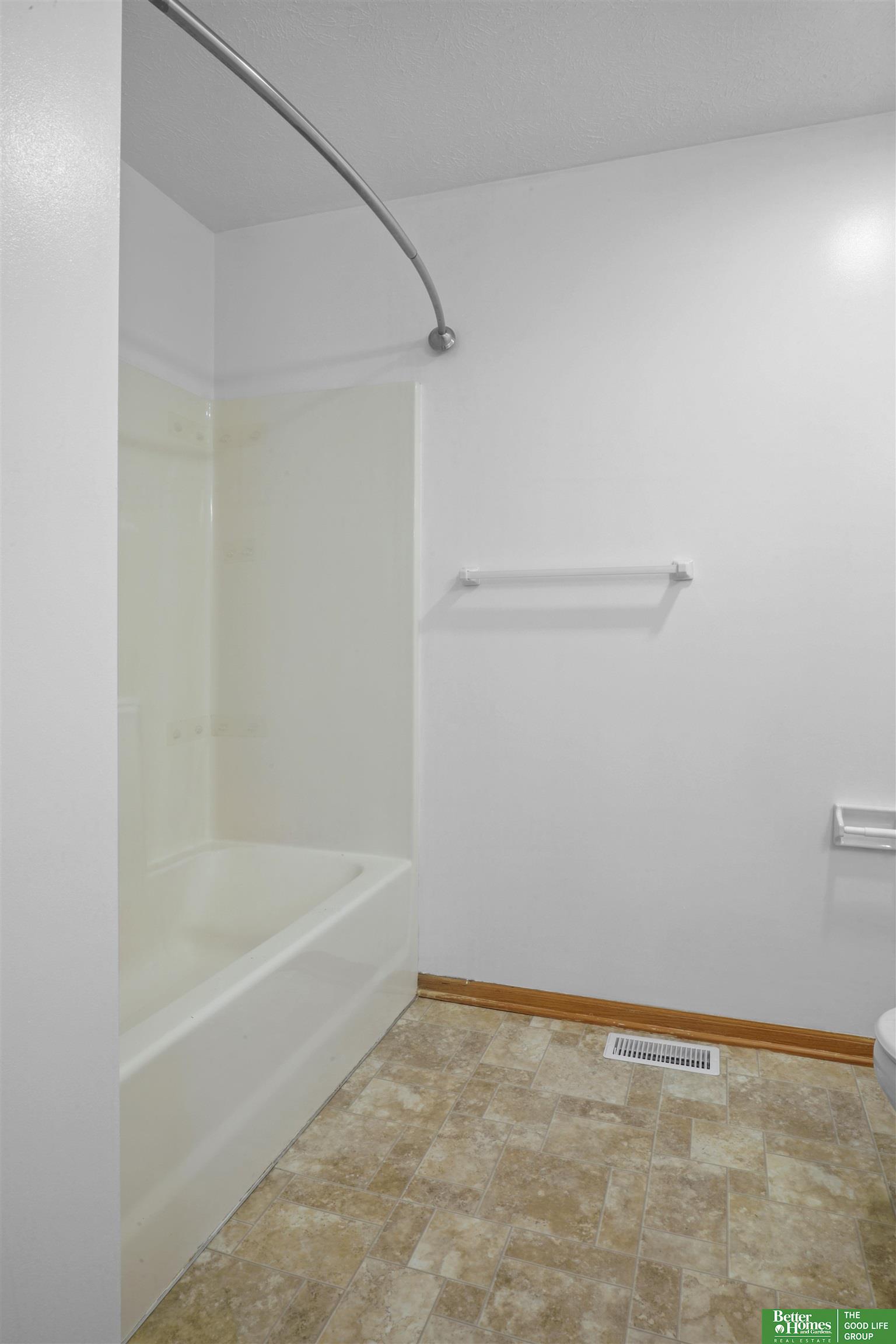 2907 Birchwood Drive