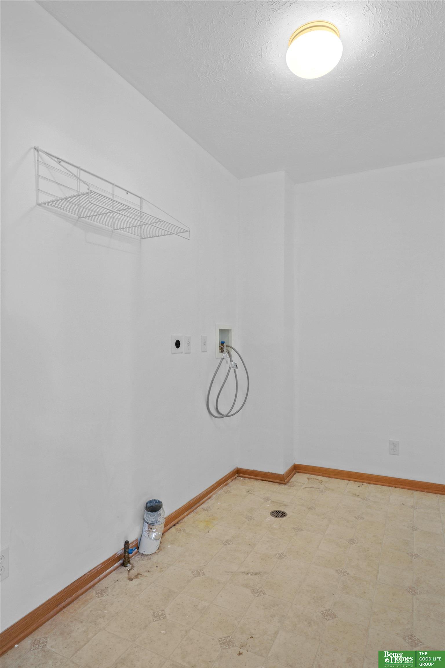 2907 Birchwood Drive