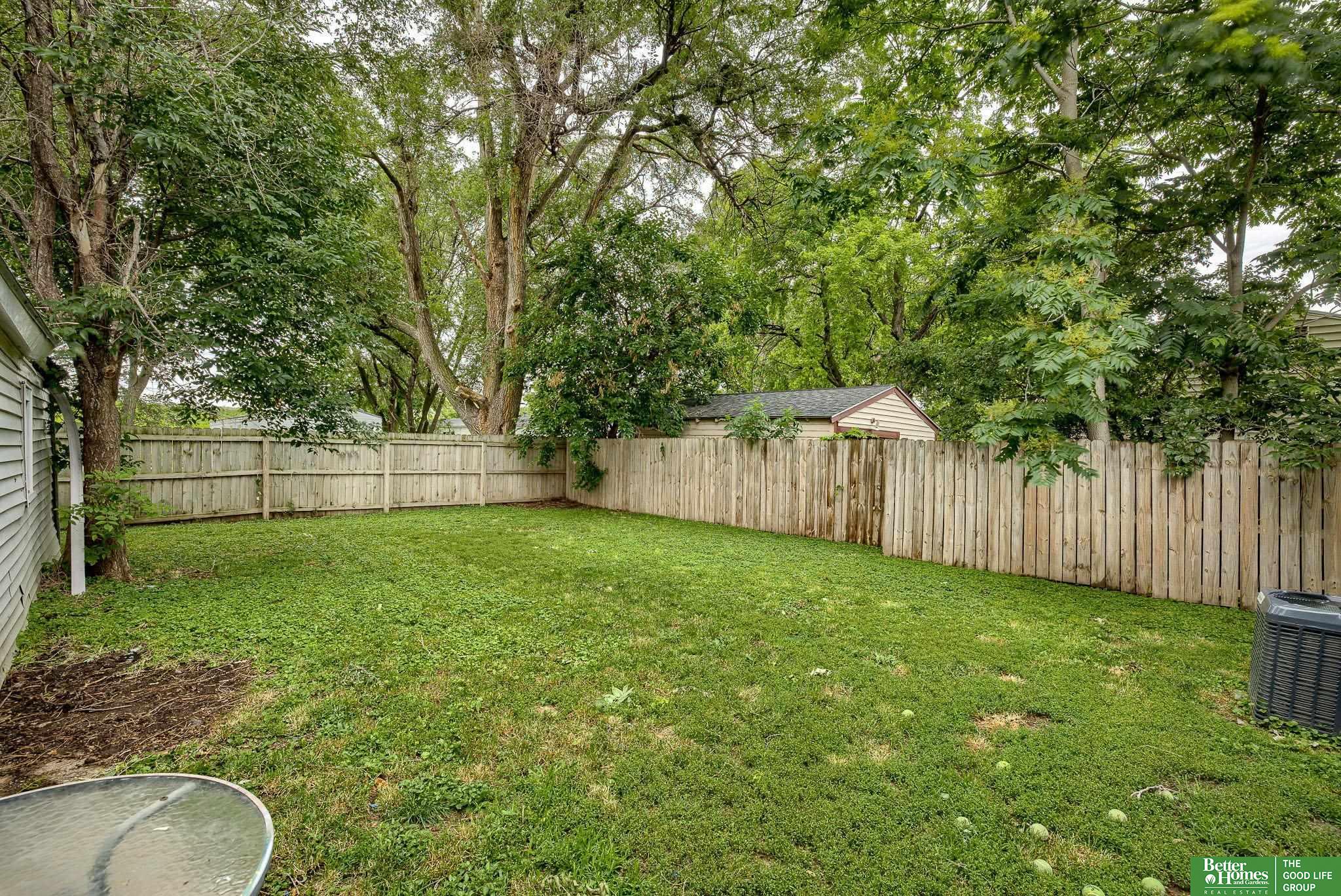 2927 Poplar Drive