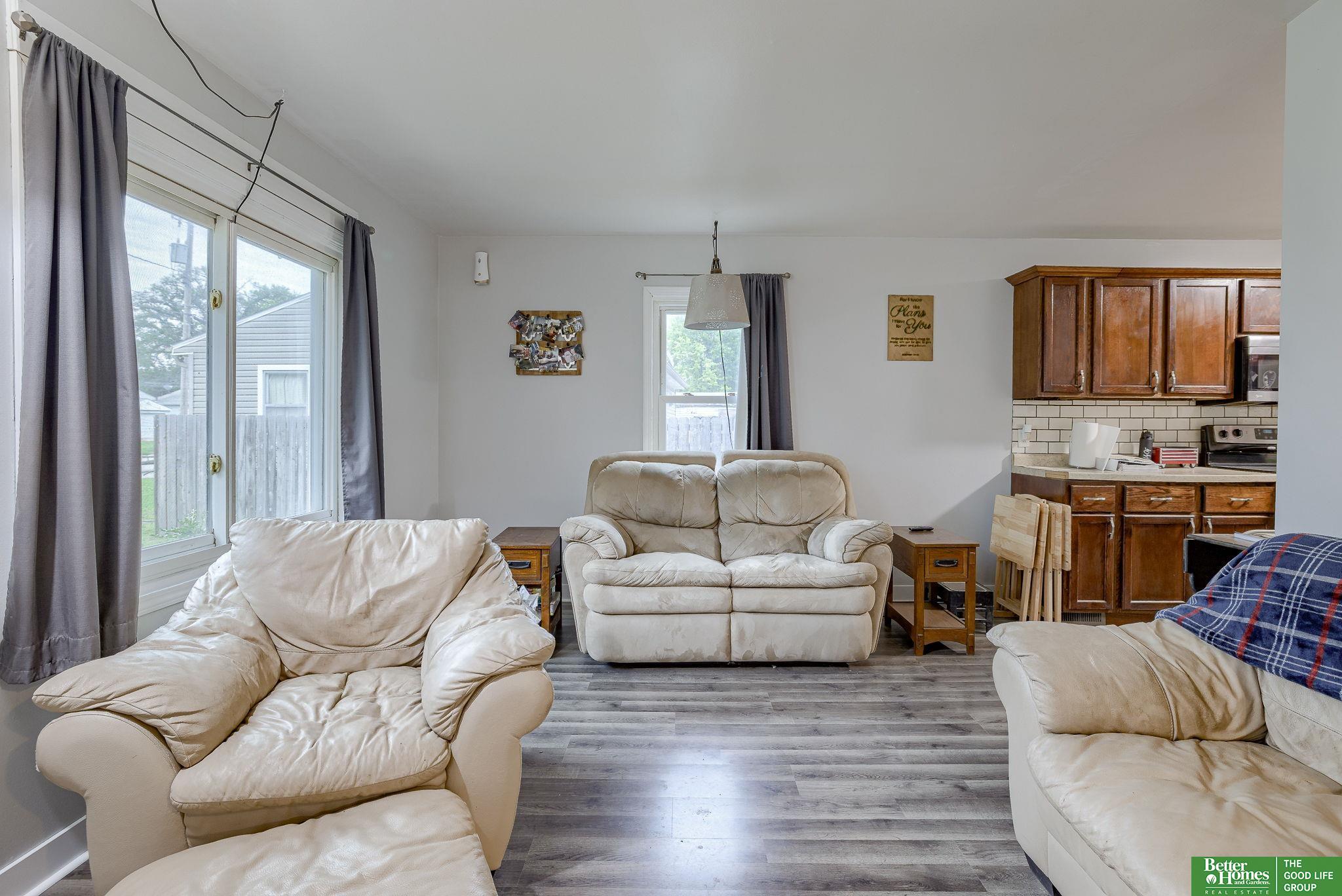 2927 Poplar Drive