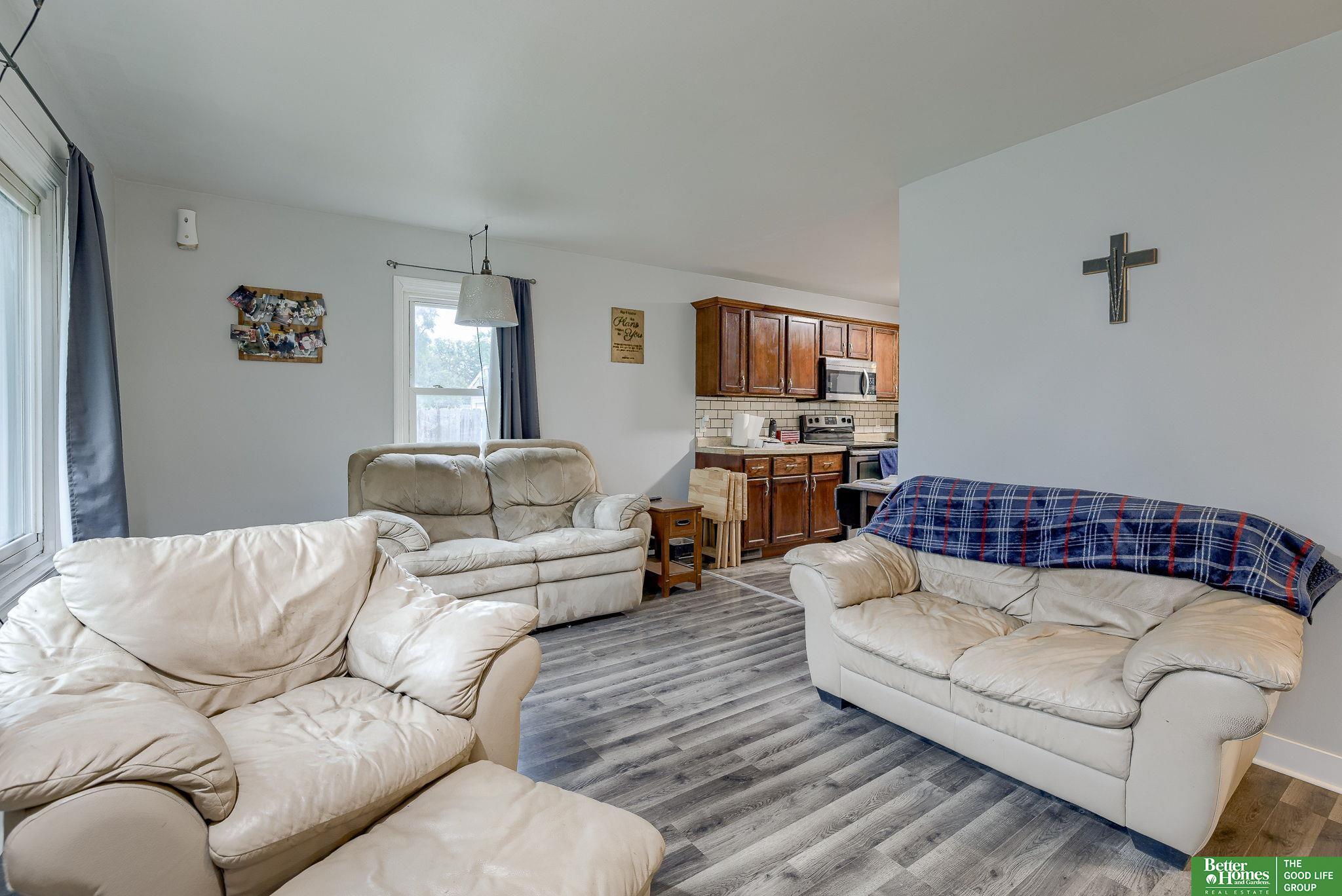 2927 Poplar Drive