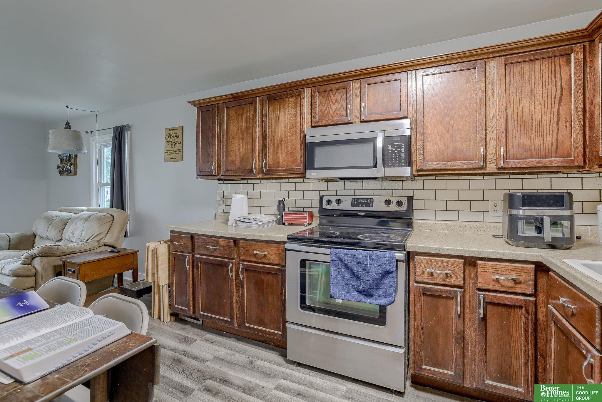 2927 Poplar Drive
