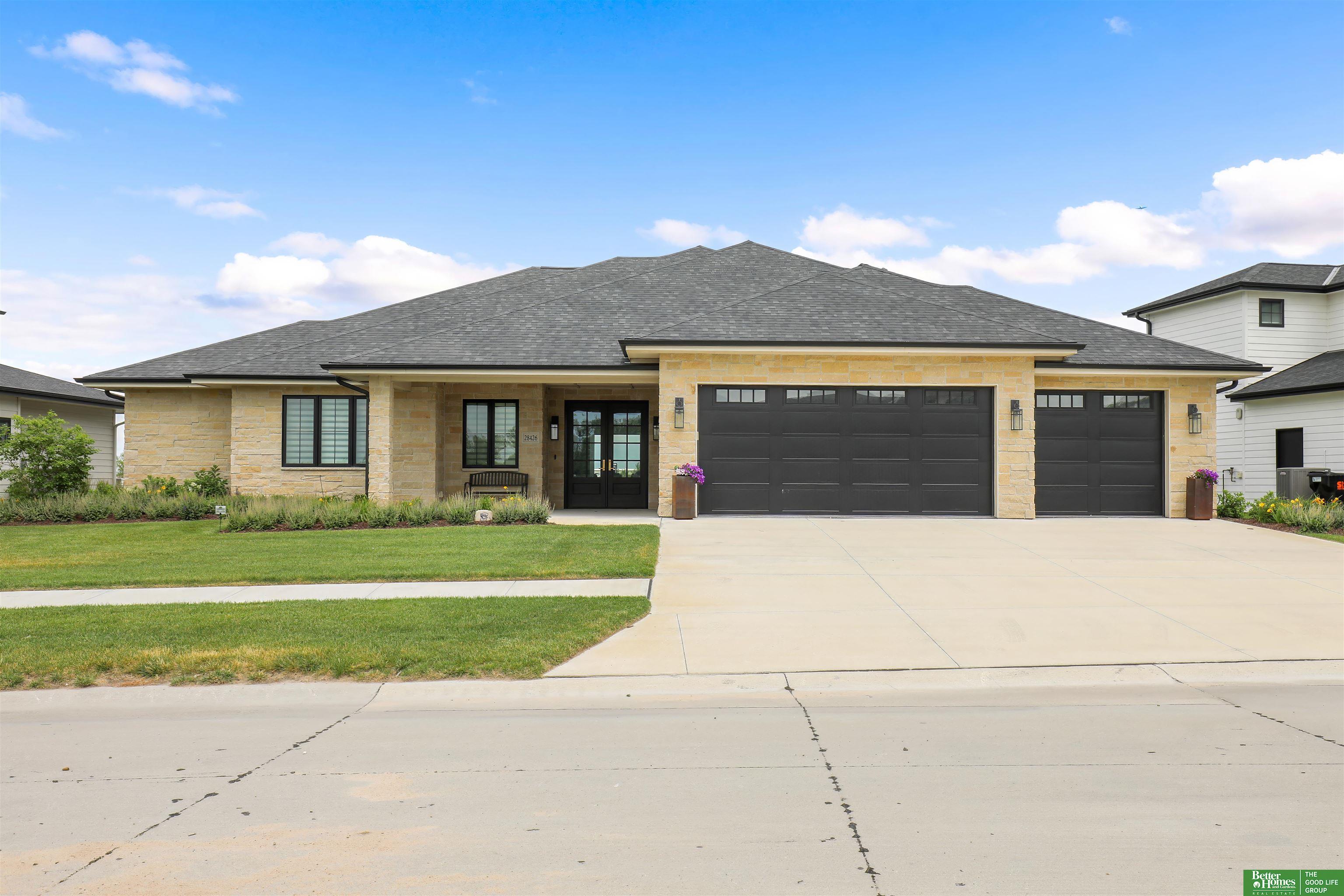 28426 Laurel Circle