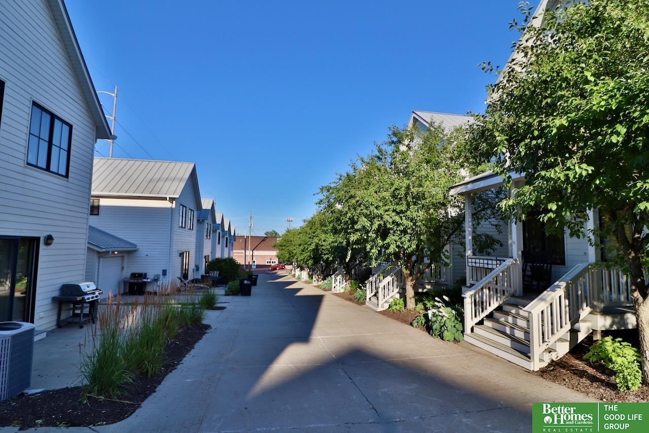717 Pacific Street