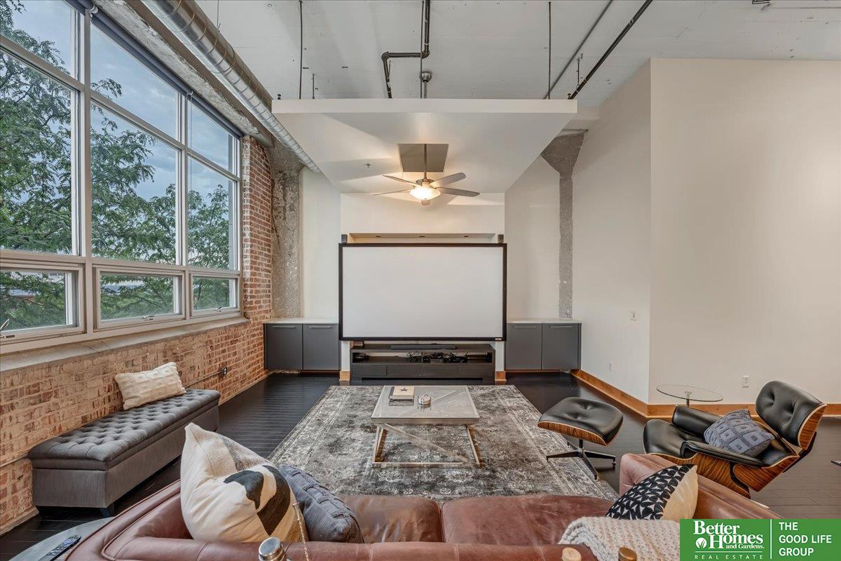 1502 Jones Street # 203