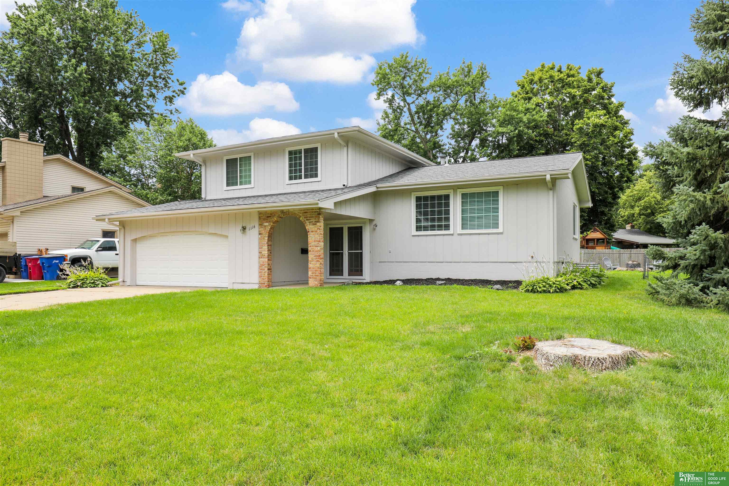 1116 Lafayette Drive