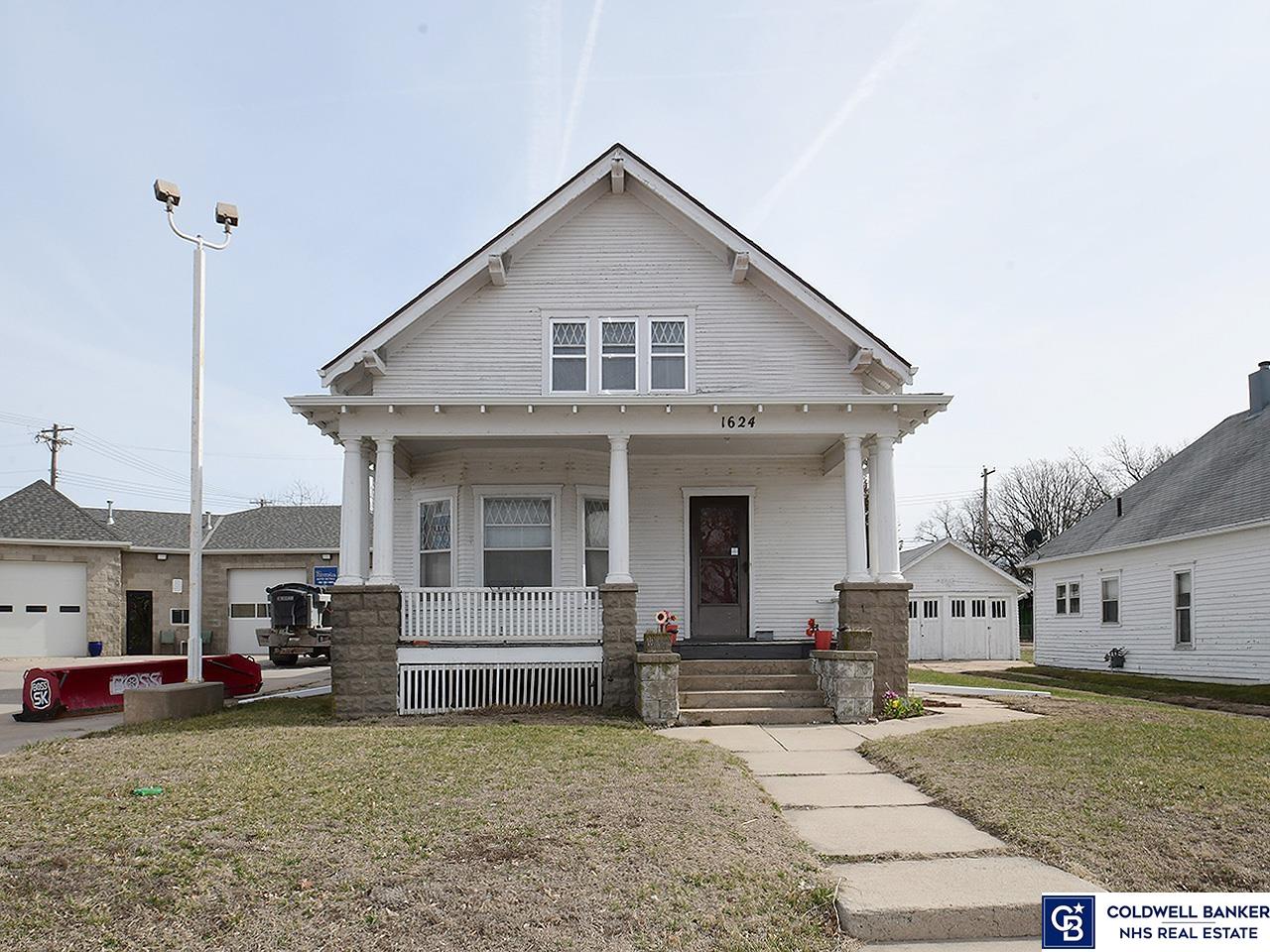 1624 N Lincoln Avenue