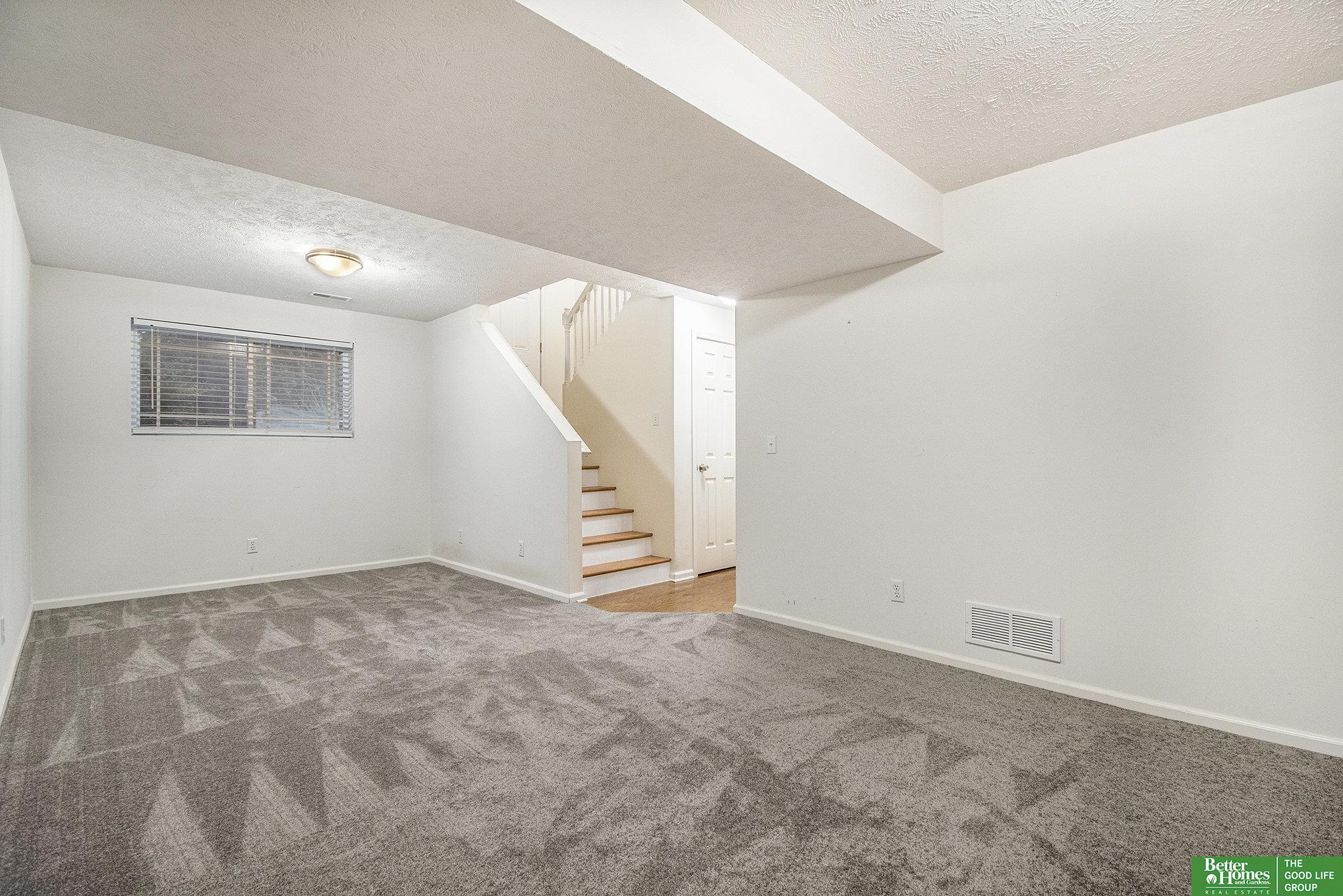8702 N 155th Street