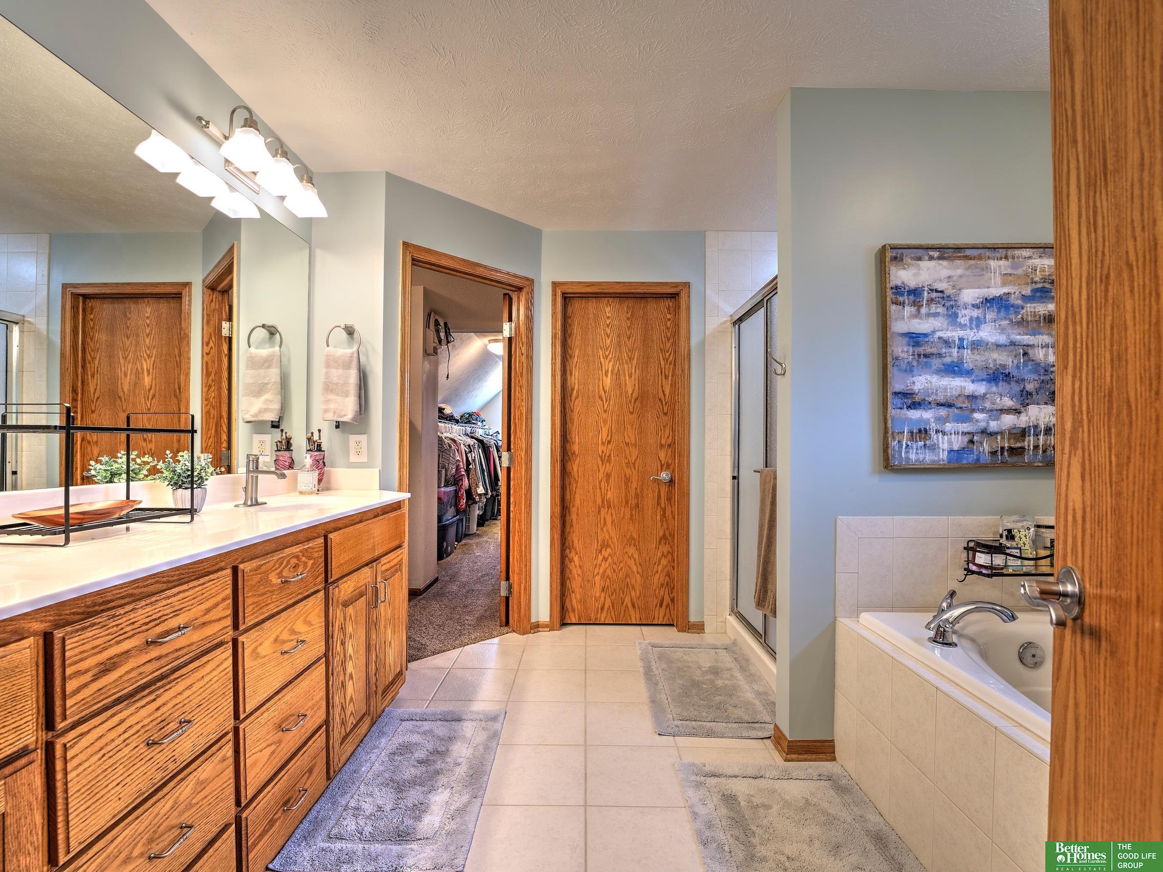 9941 Brentwood Court