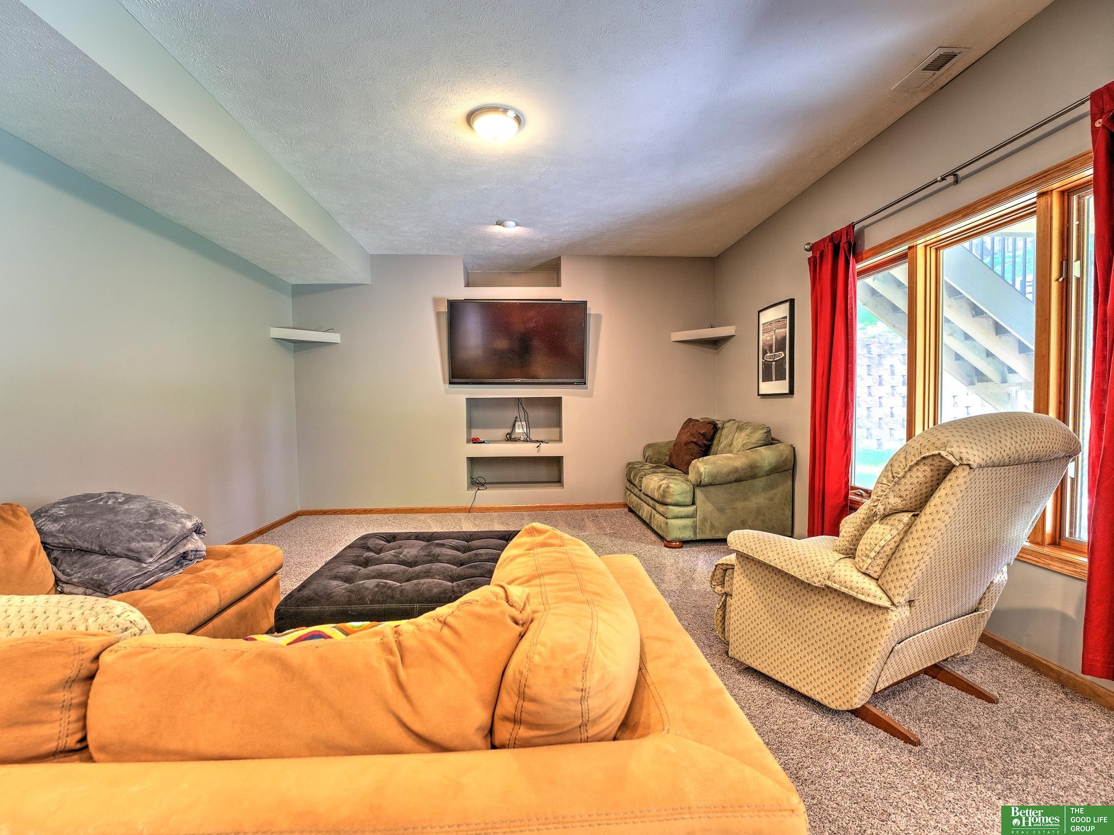 9941 Brentwood Court