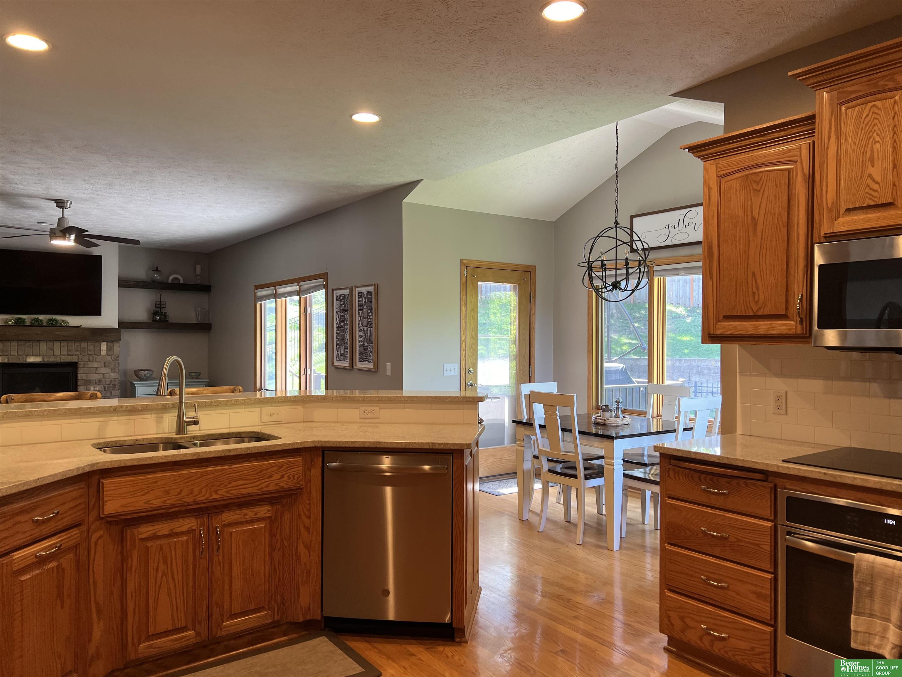 9941 Brentwood Court