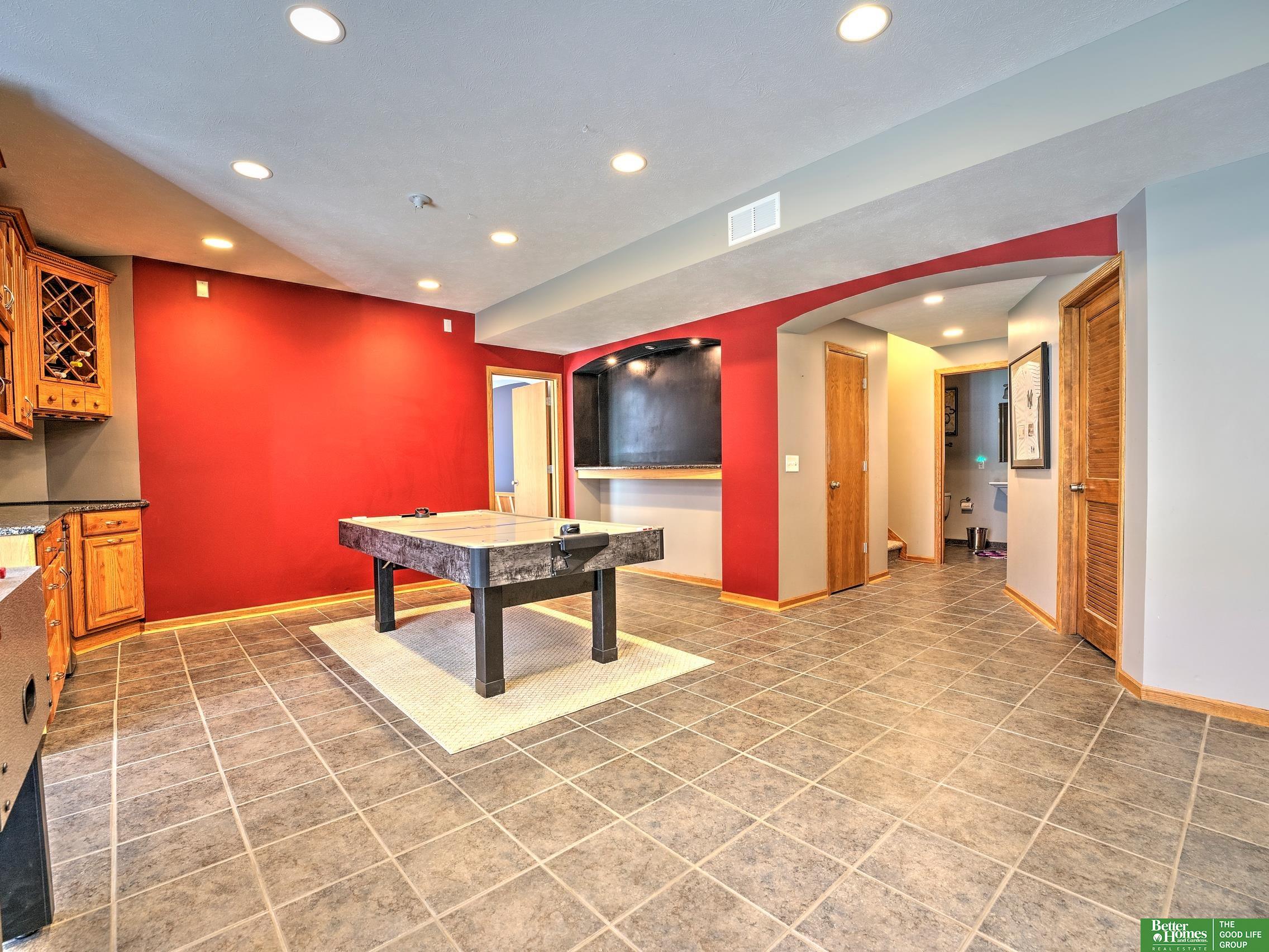 9941 Brentwood Court