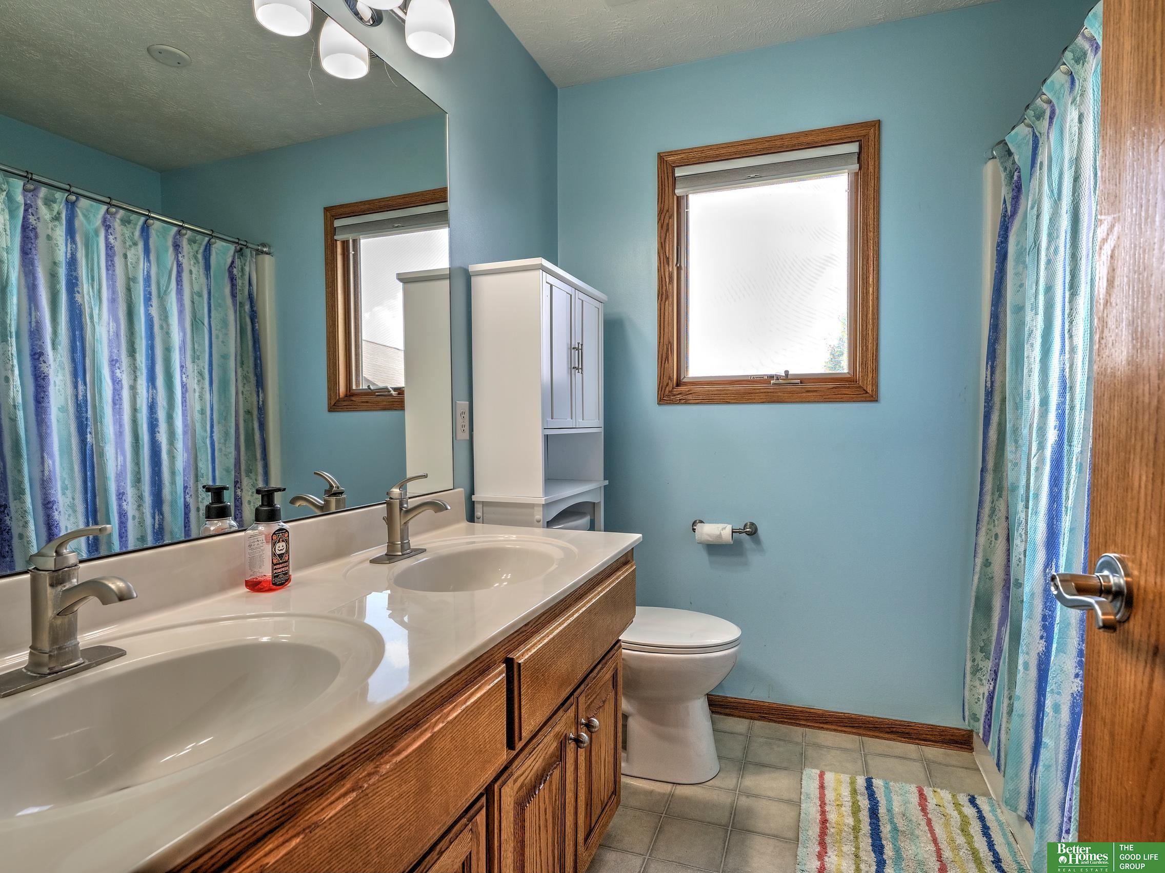 9941 Brentwood Court