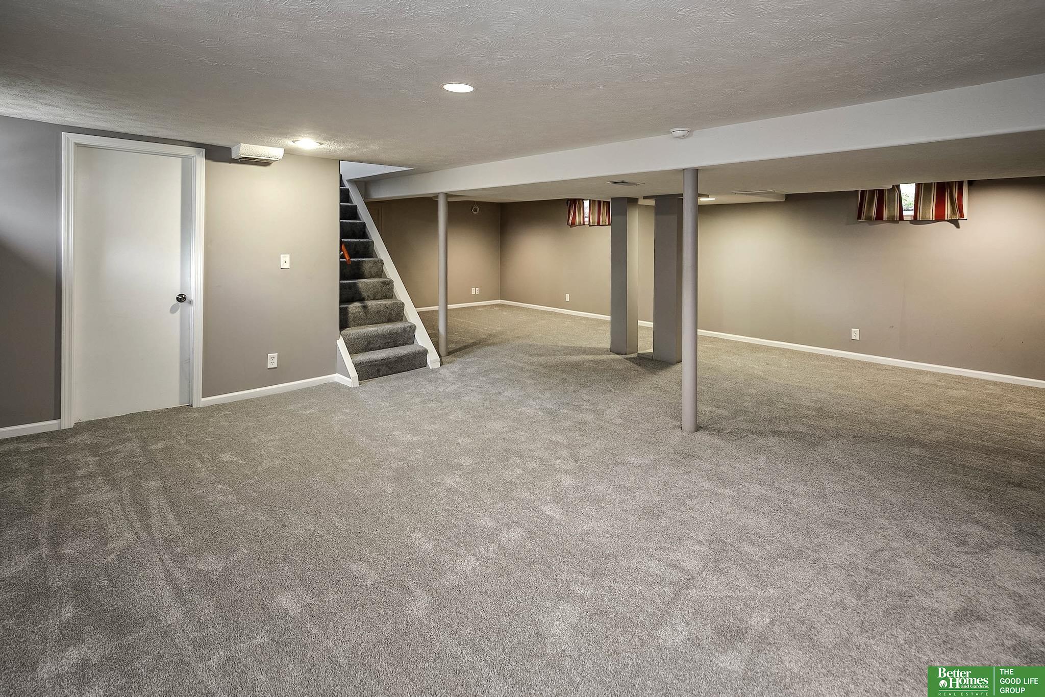 5642 Poppleton Avenue