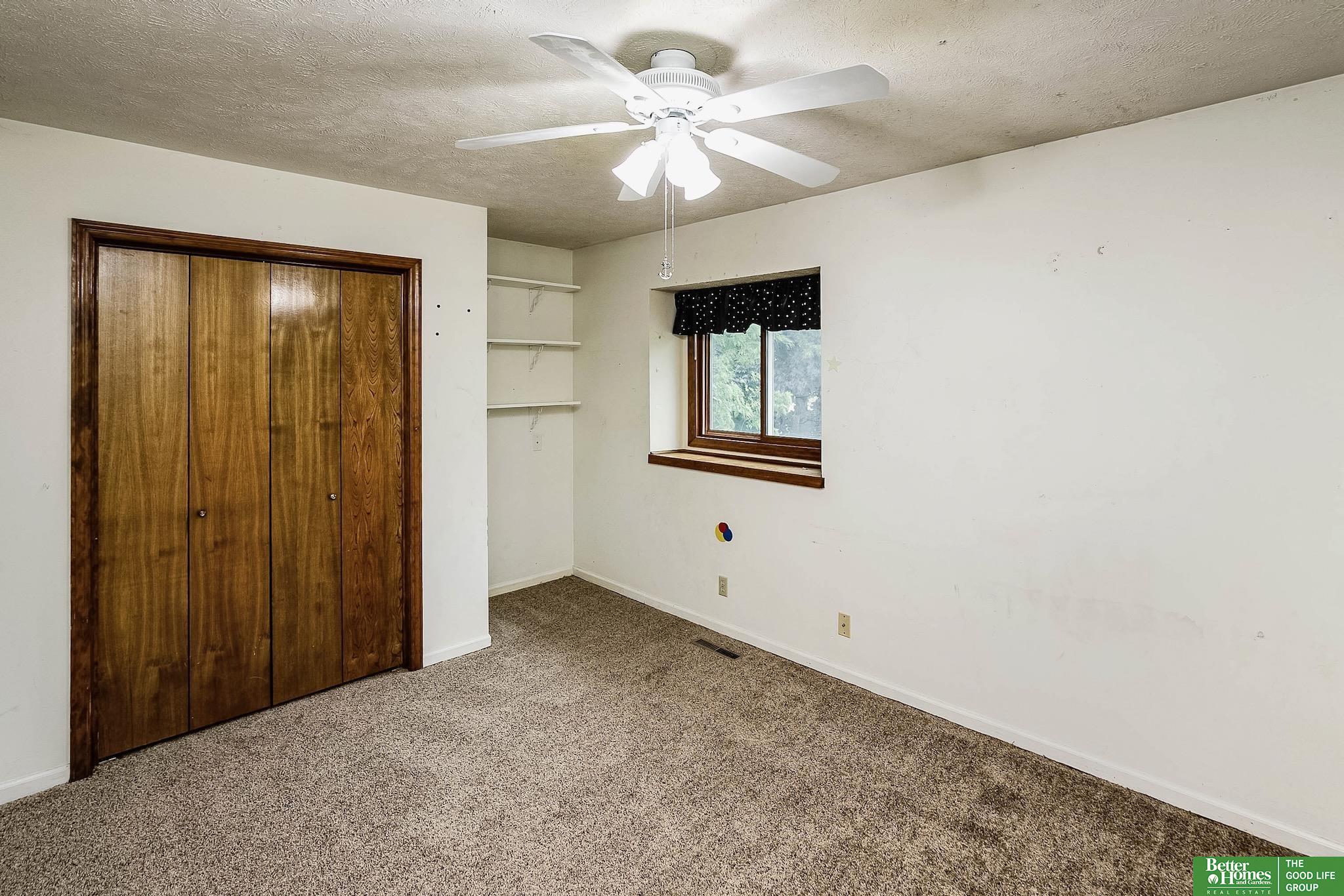 911 Edgewood Boulevard