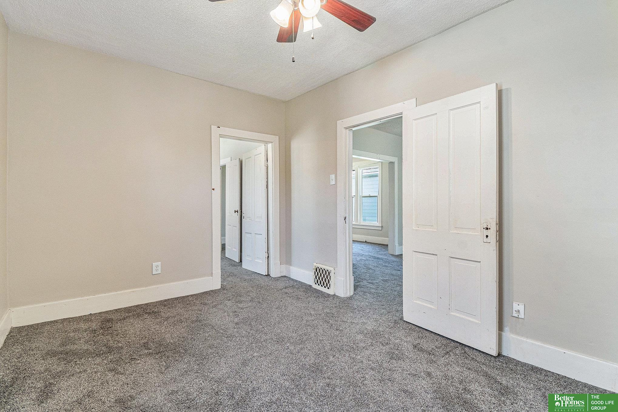 2737 S 9th Street