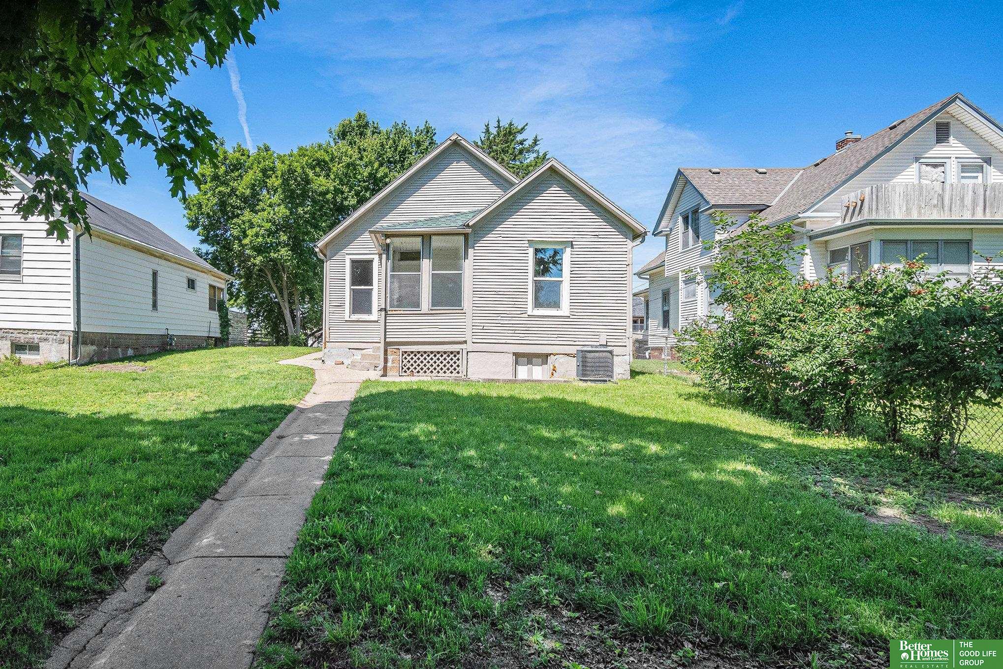 2737 S 9th Street