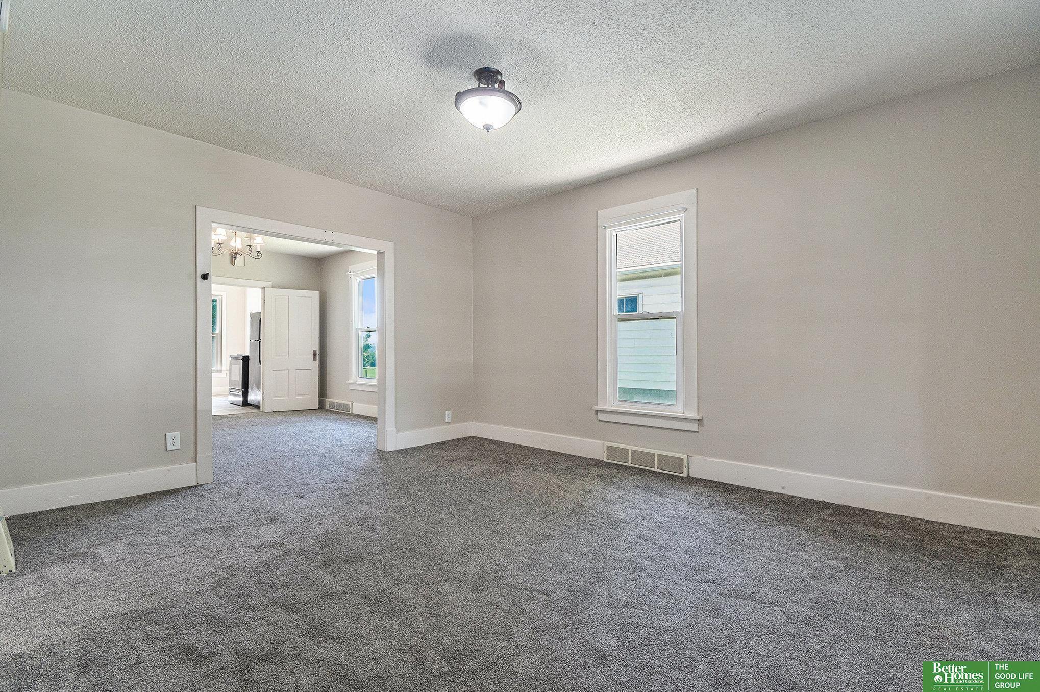 2737 S 9th Street