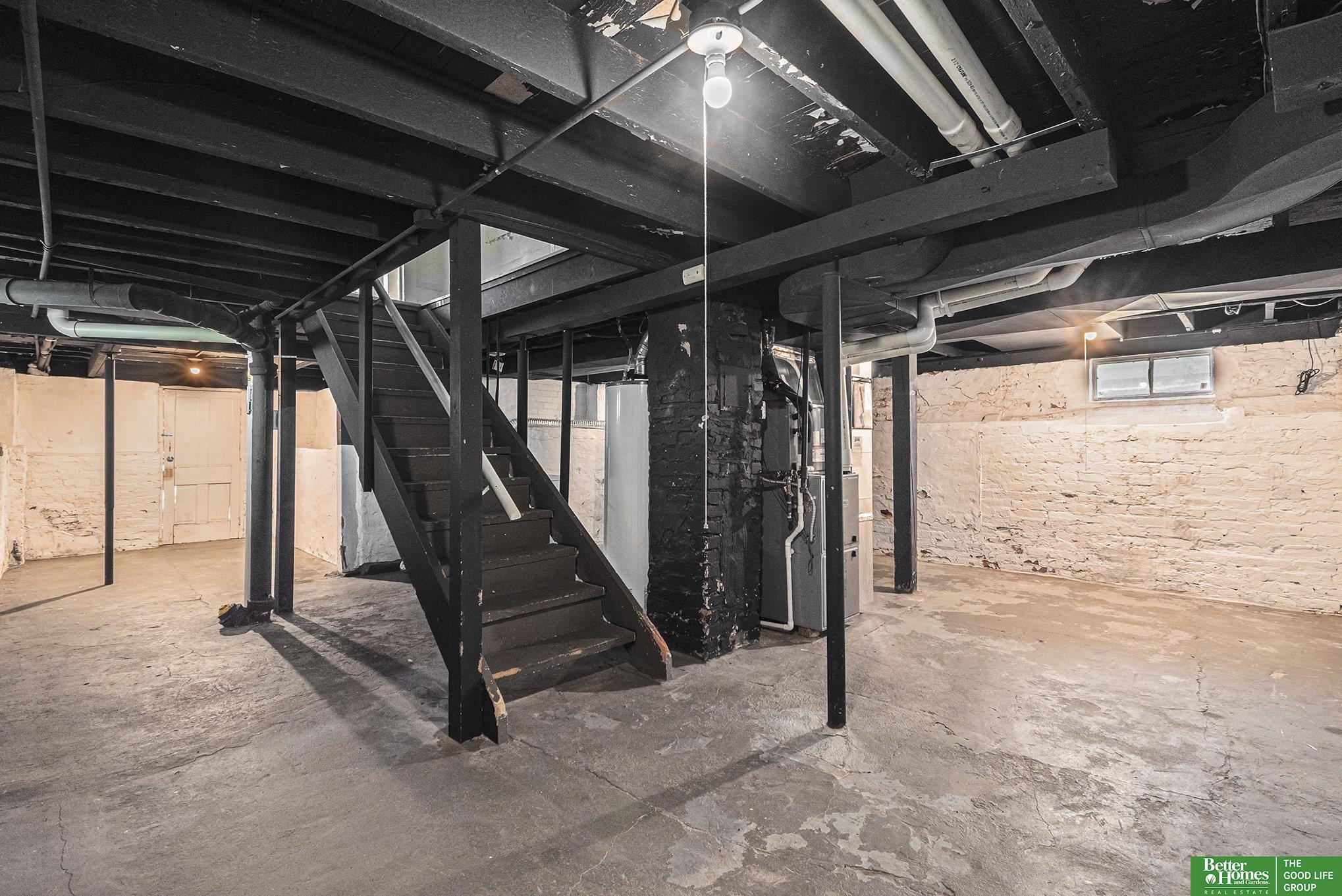 2737 S 9th Street