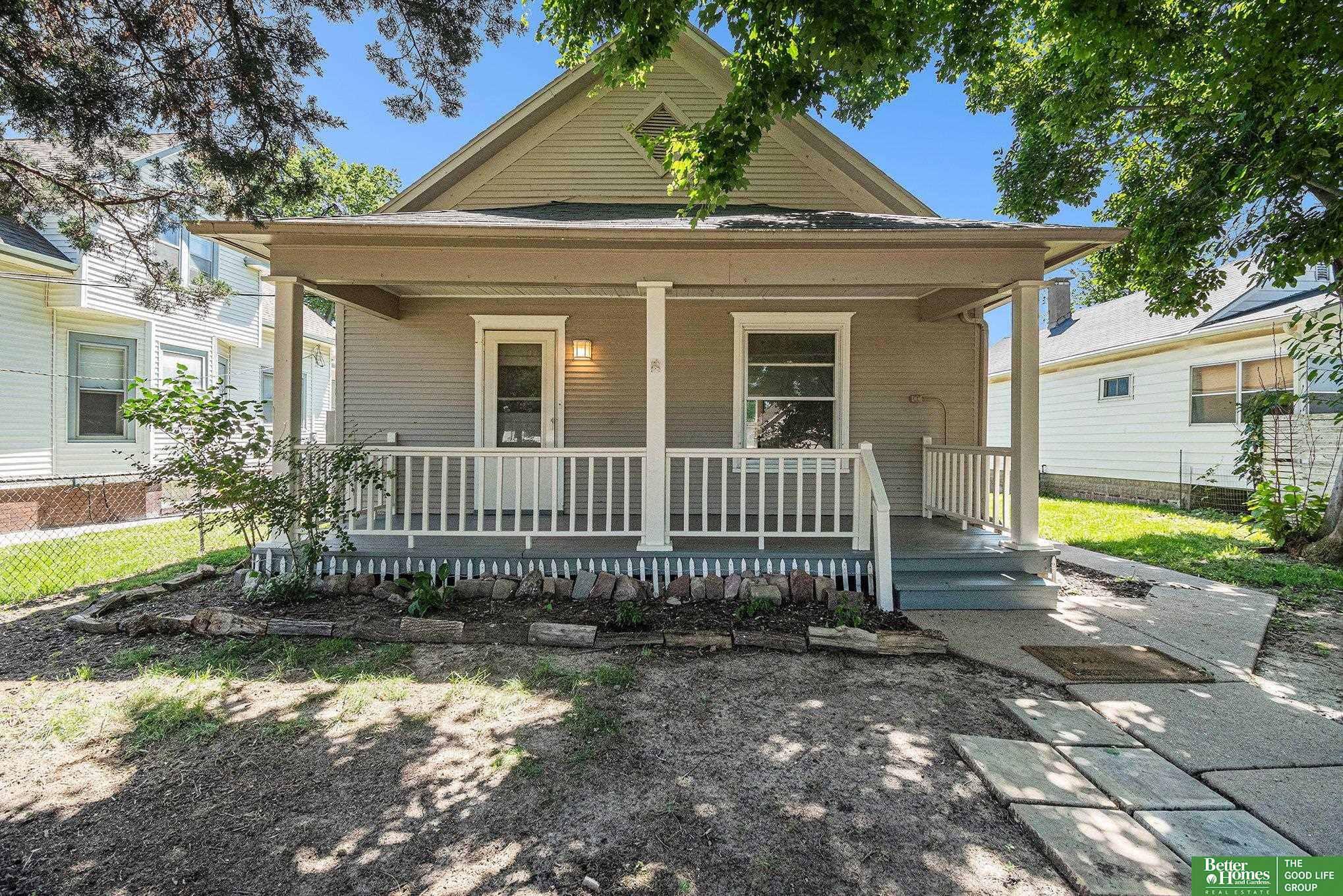 2737 S 9th Street