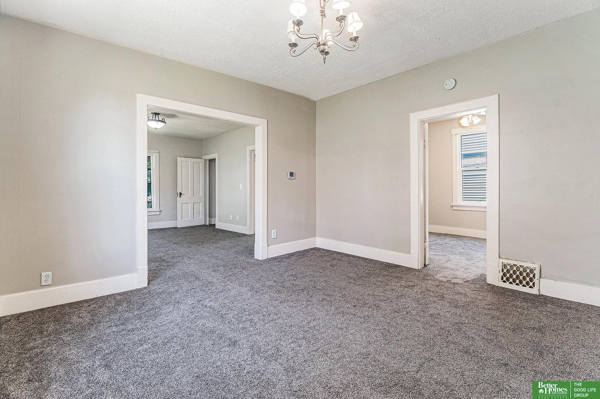 2737 S 9th Street