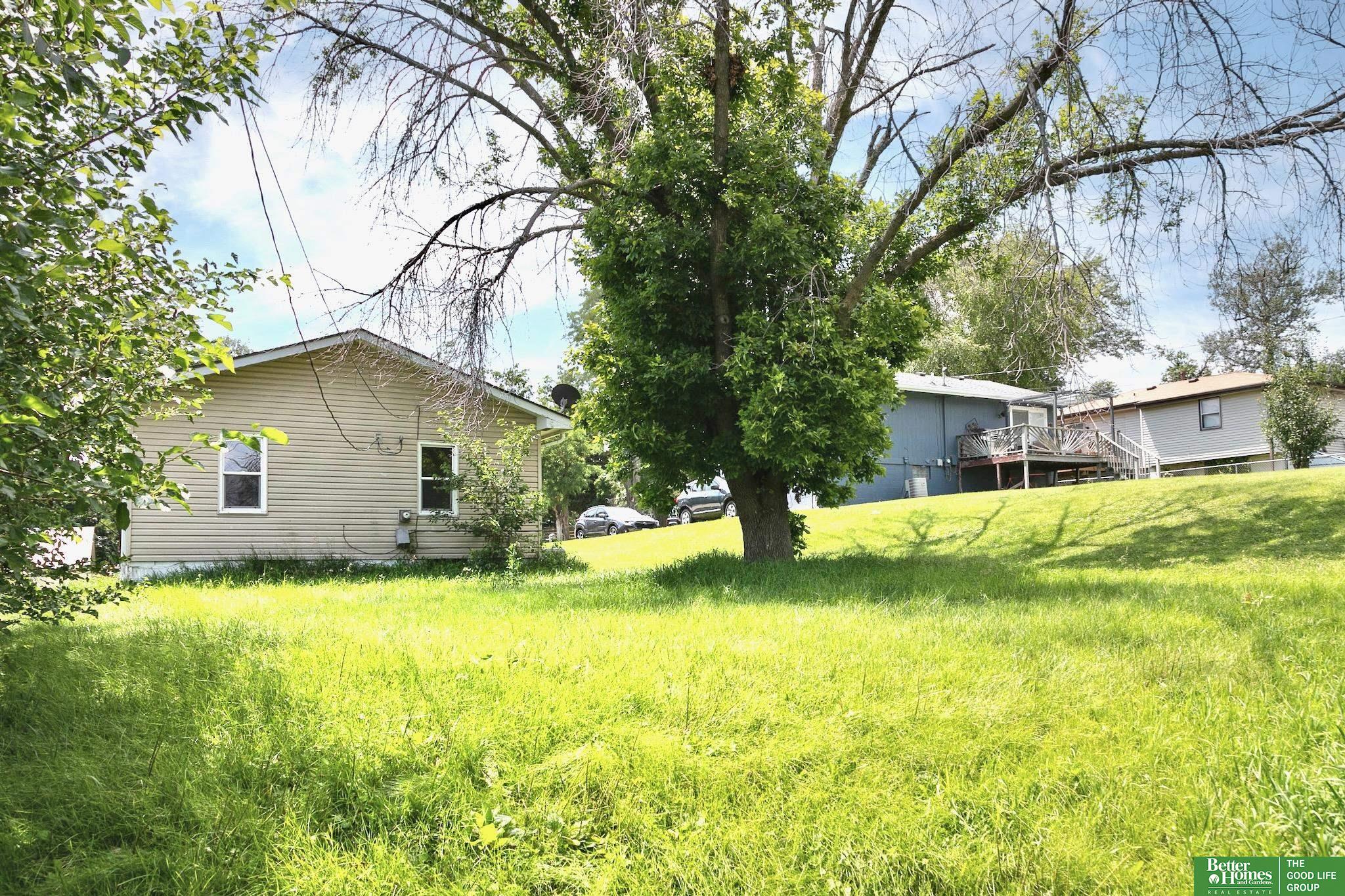 2706 Lillian Street