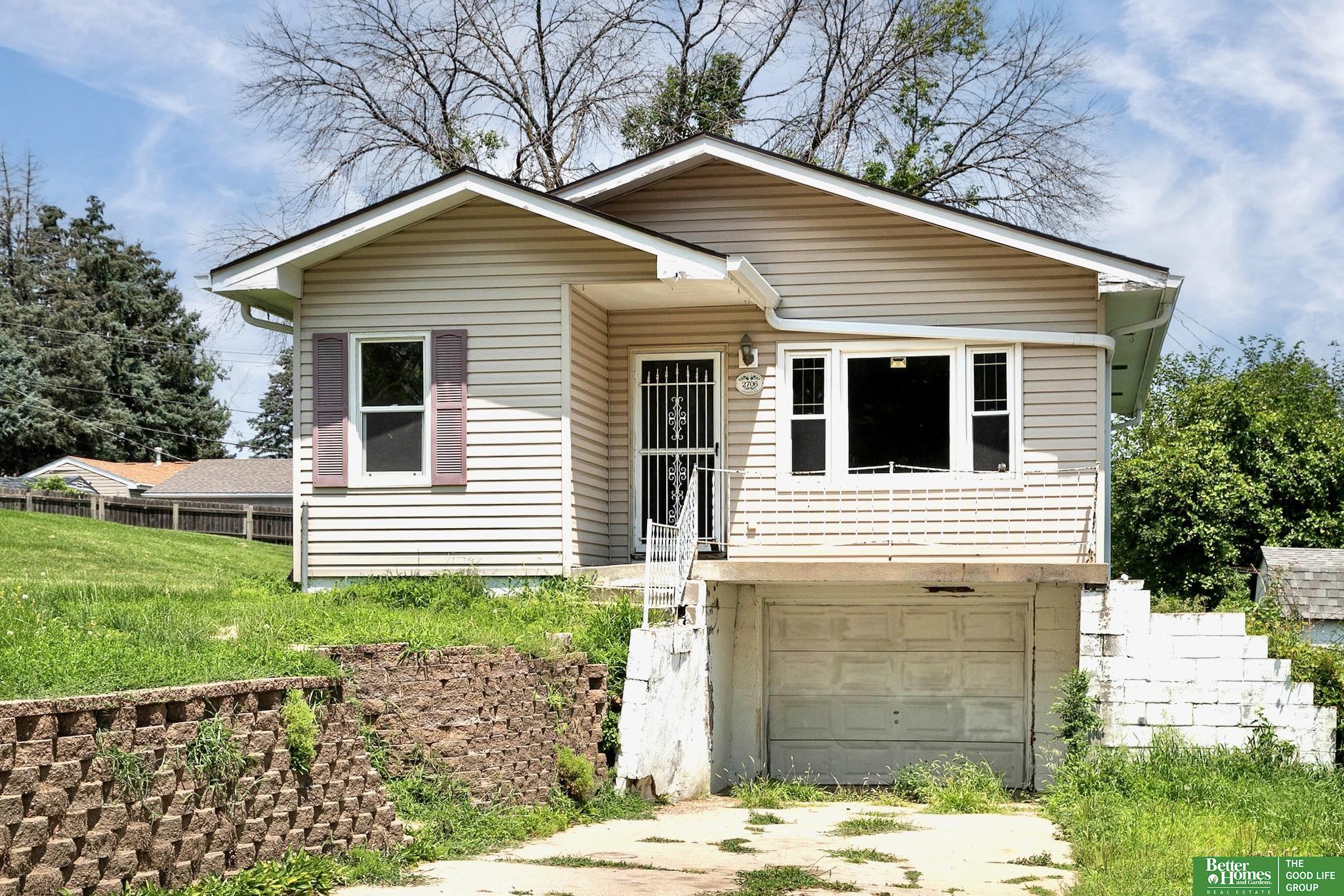 2706 Lillian Street