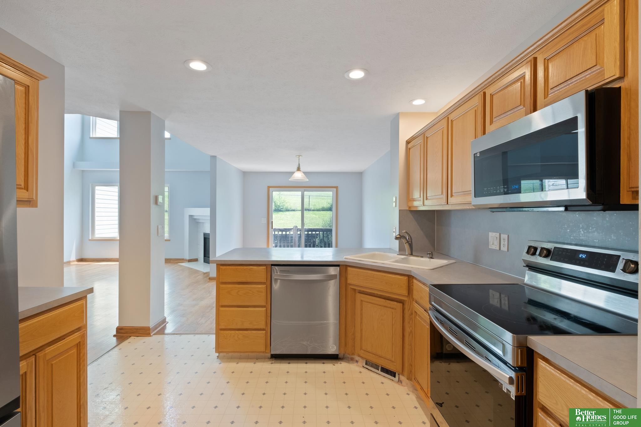 10713 Berry Plaza