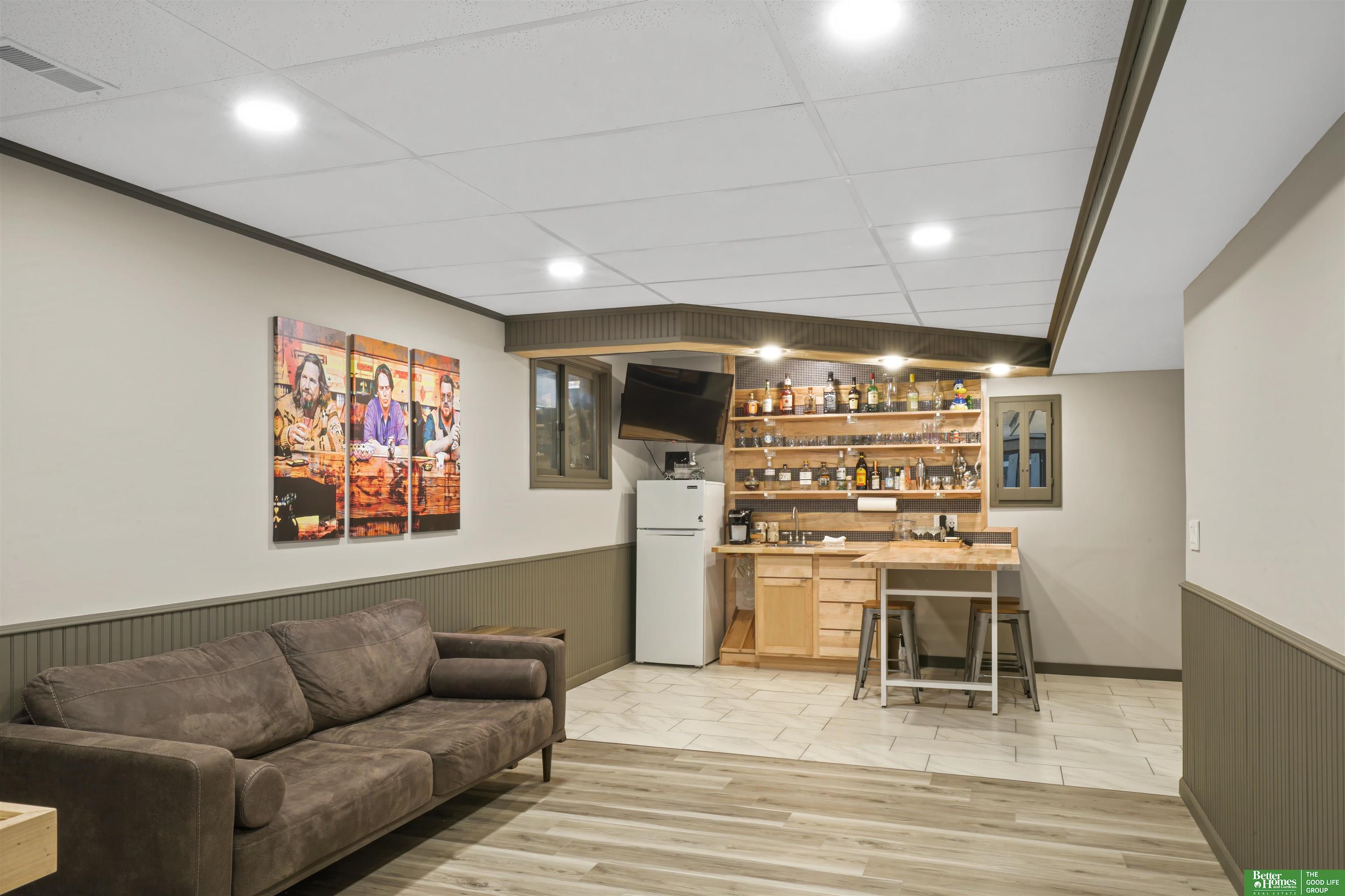 14005 Frederick Circle