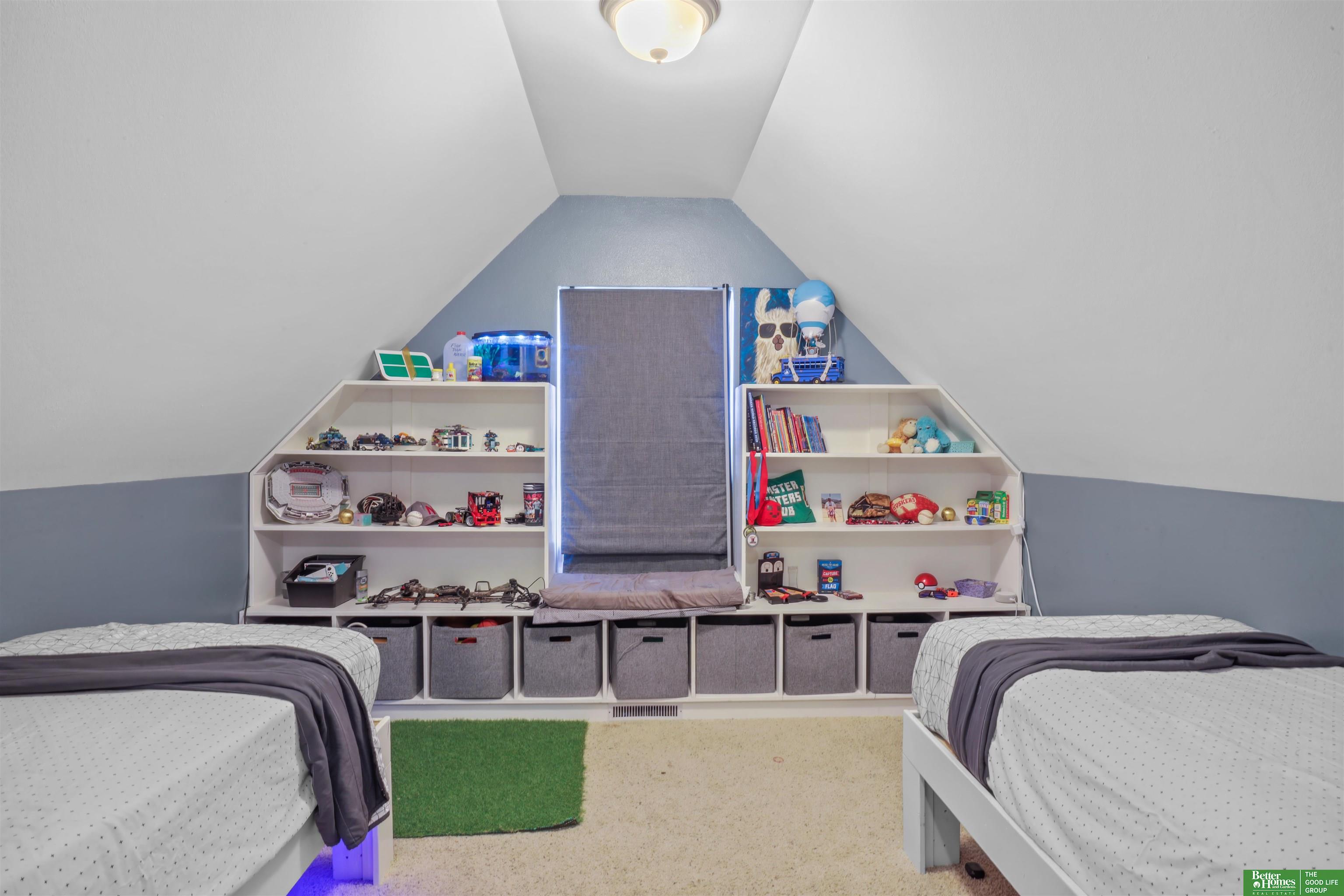 20810 Paul Circle