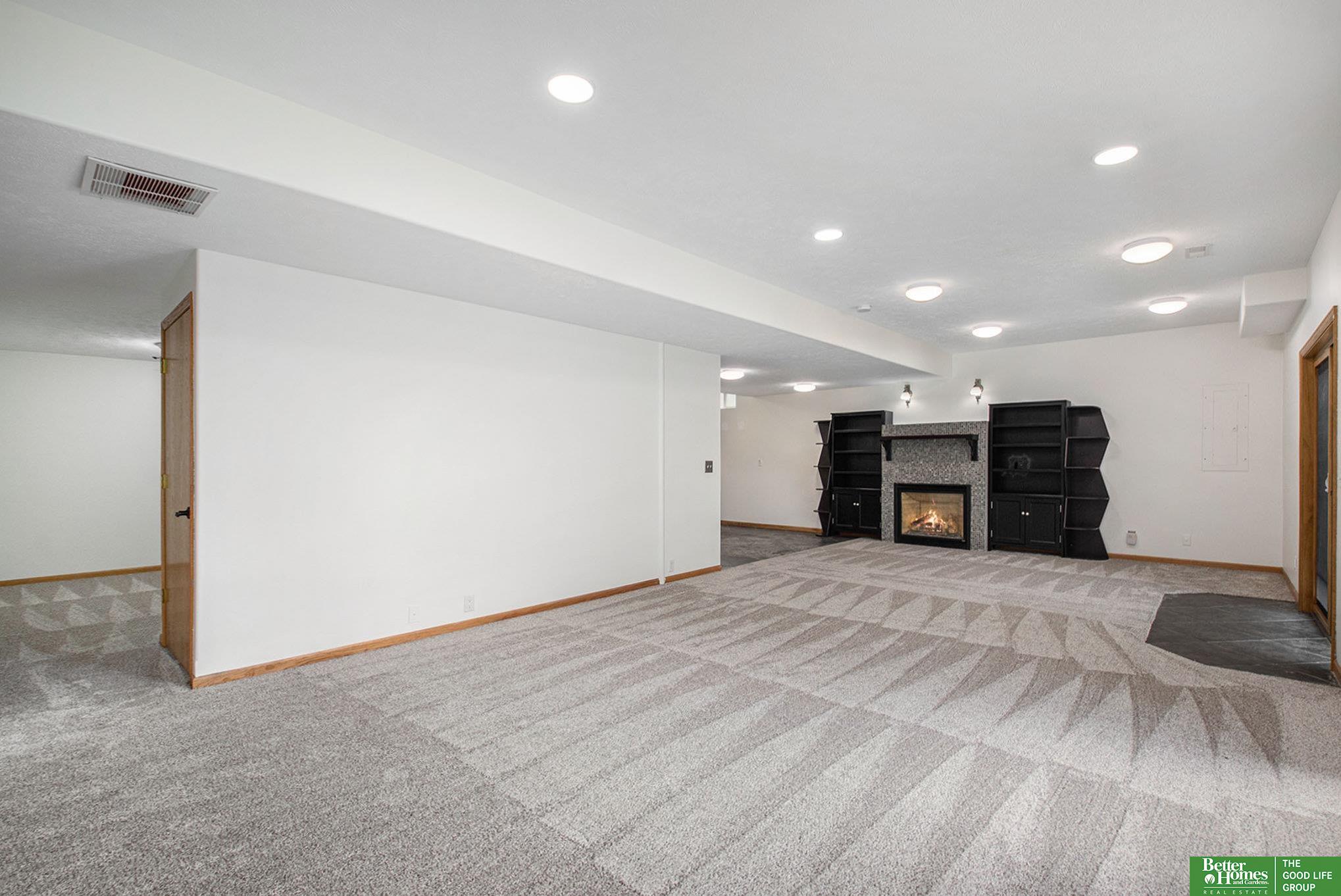 17312 Wirt Street