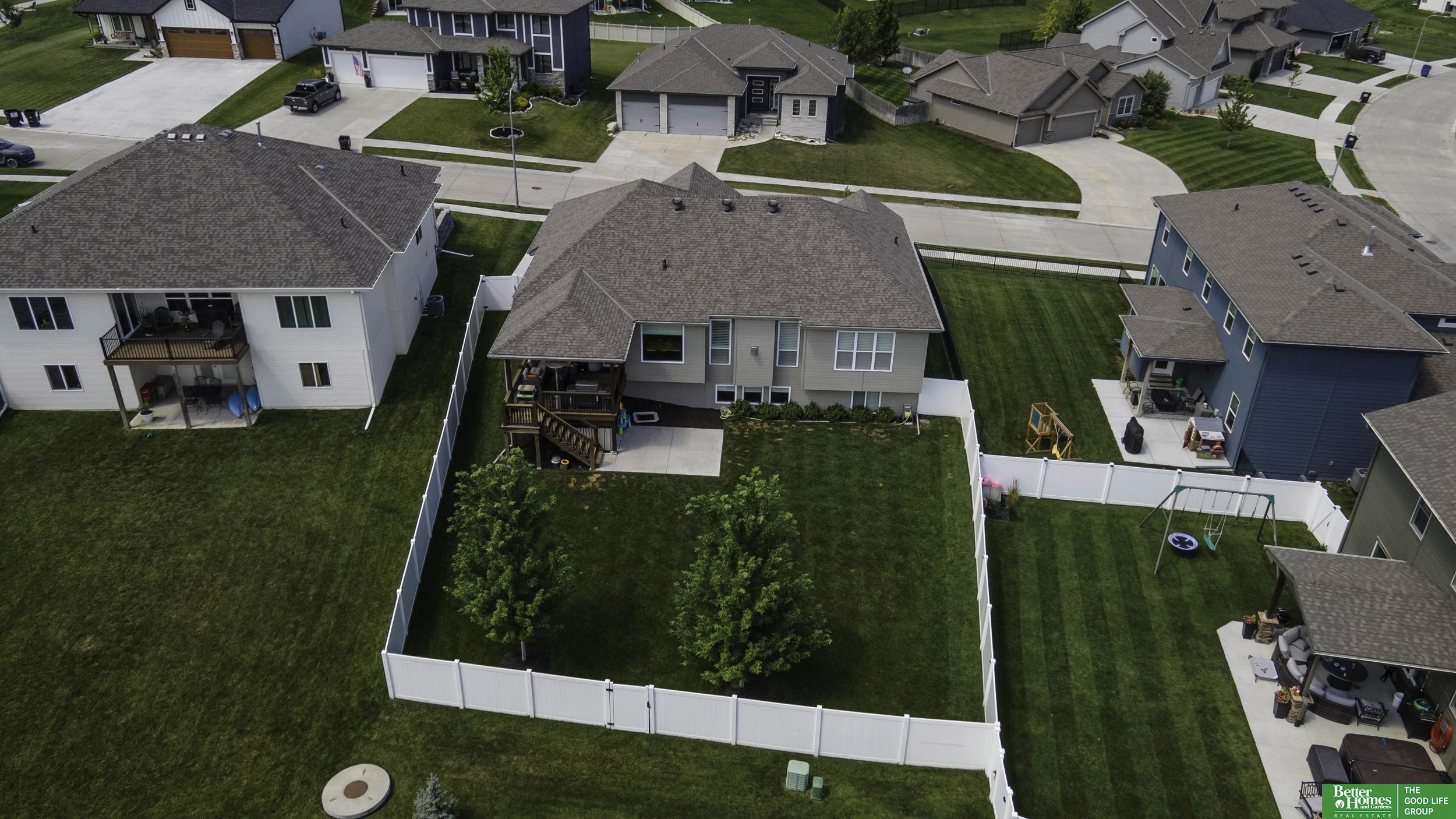 965 Elm Circle