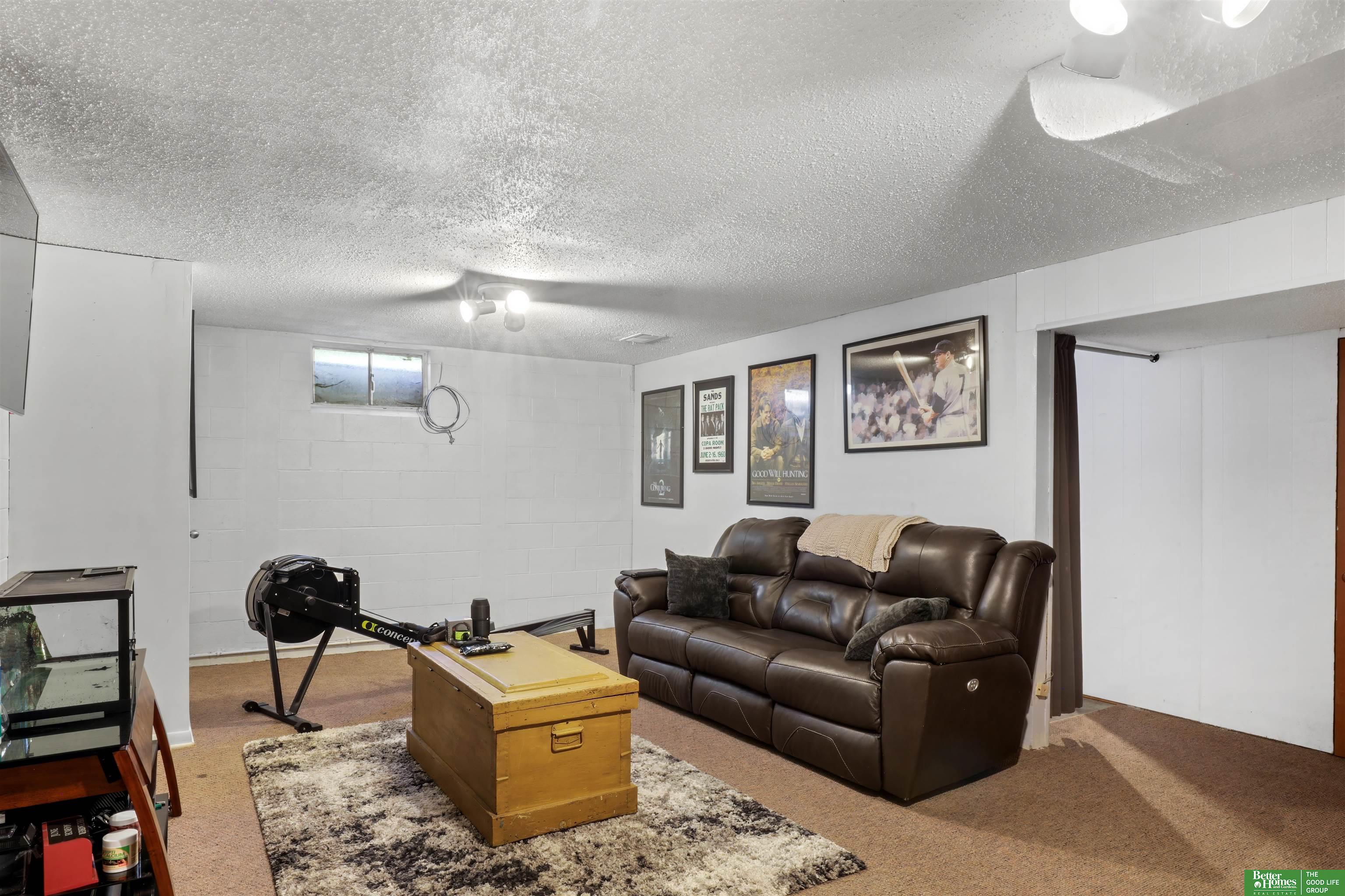 2611 S 49th Street