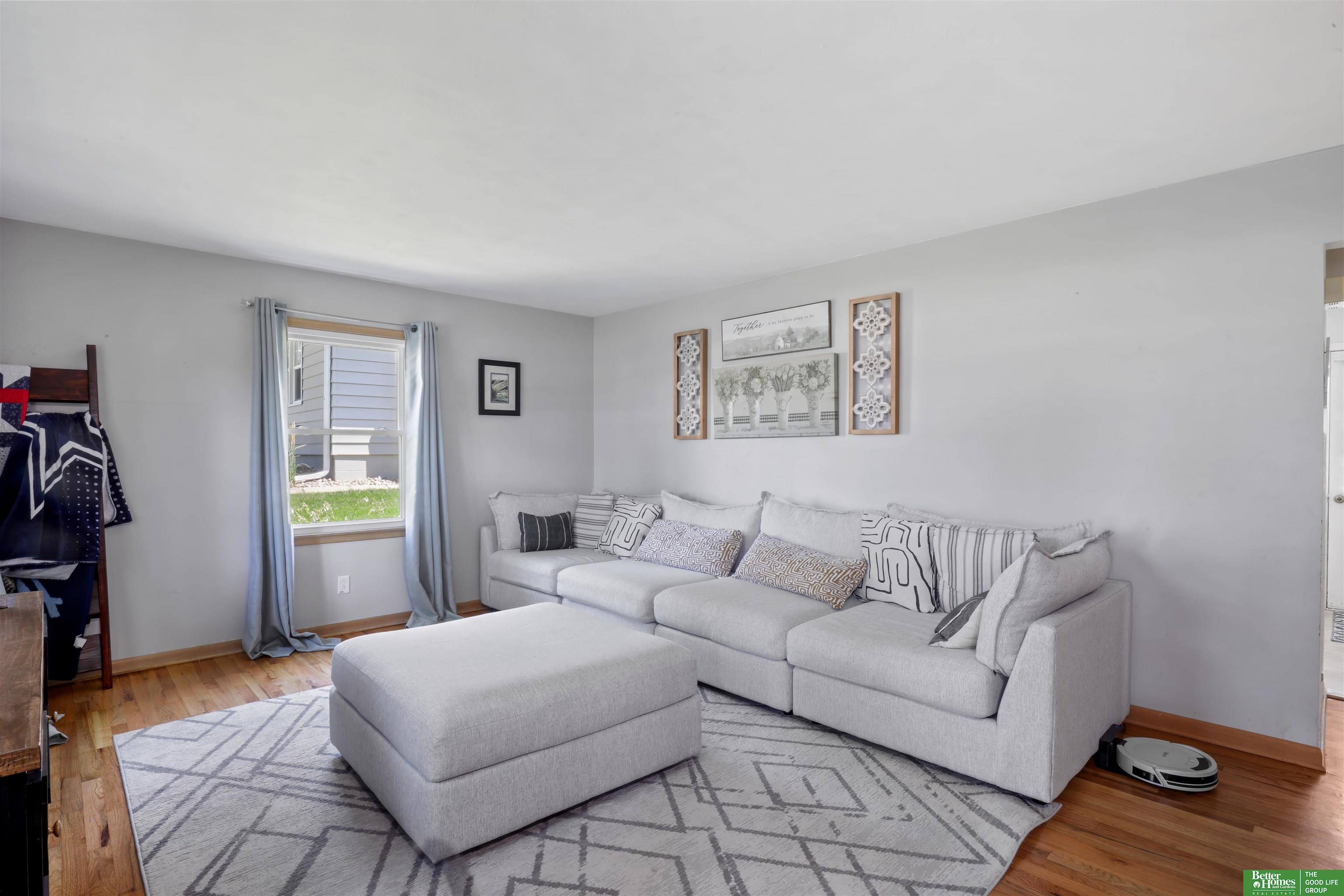 2611 S 49th Street