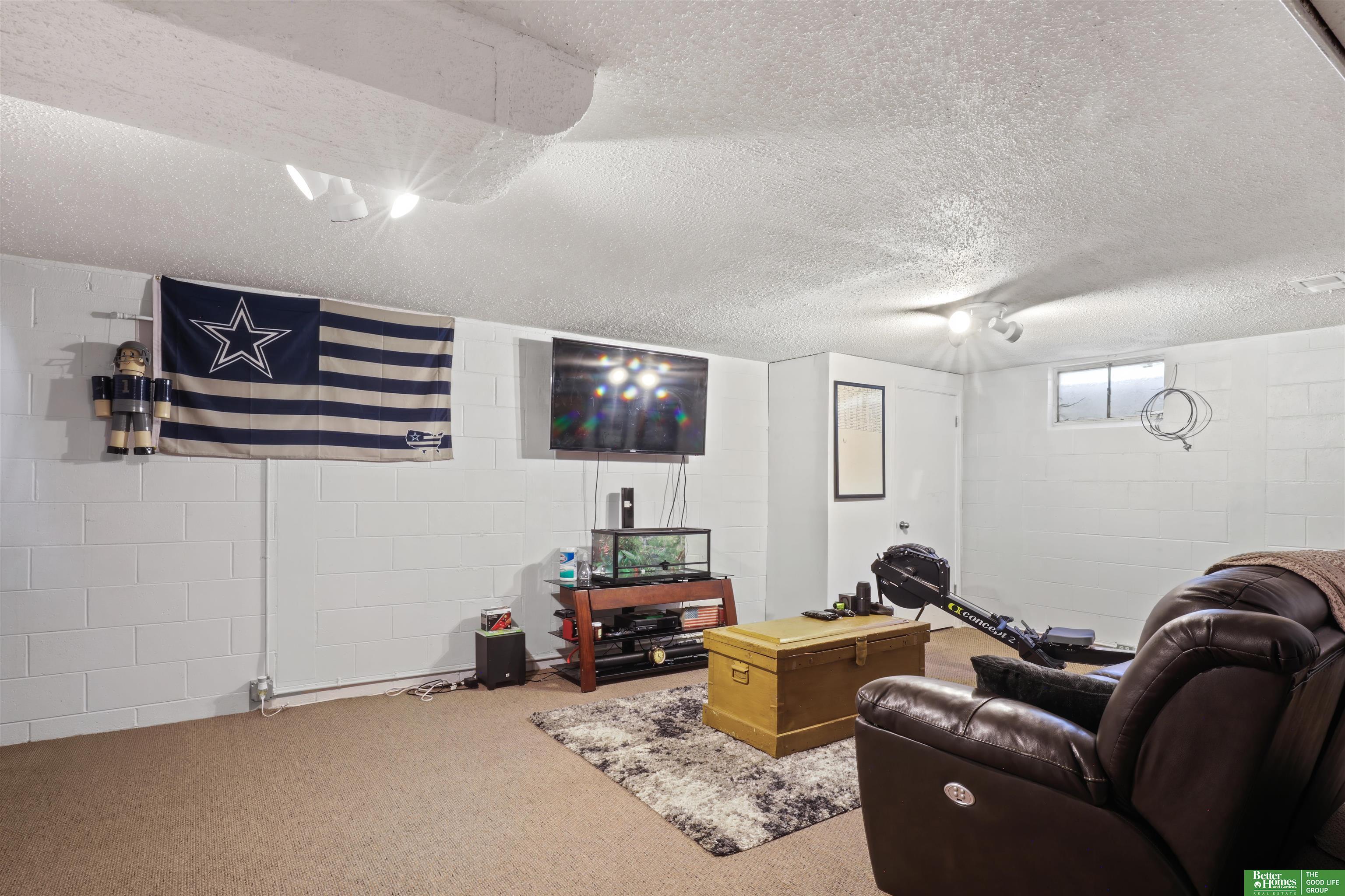 2611 S 49th Street