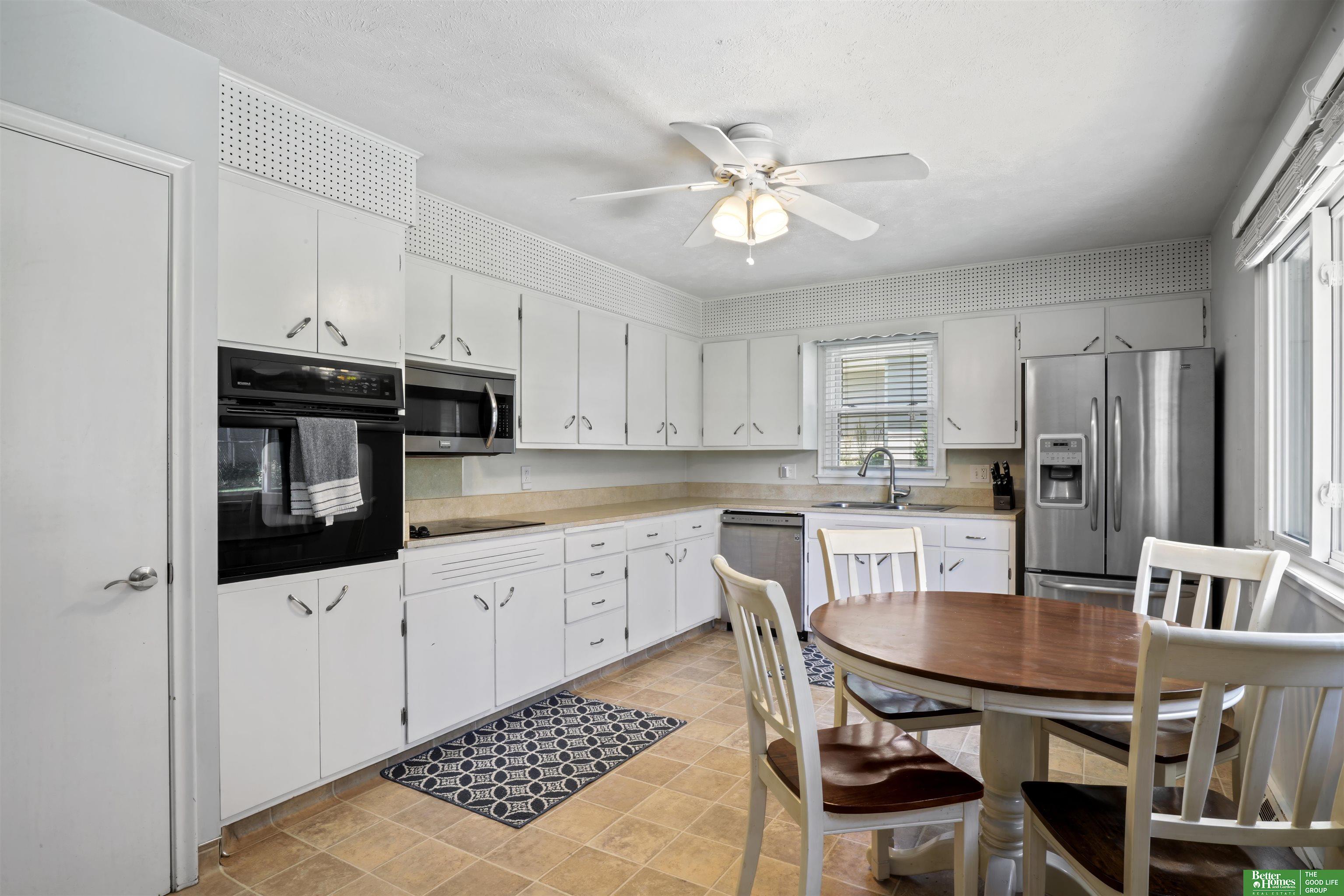 2611 S 49th Street