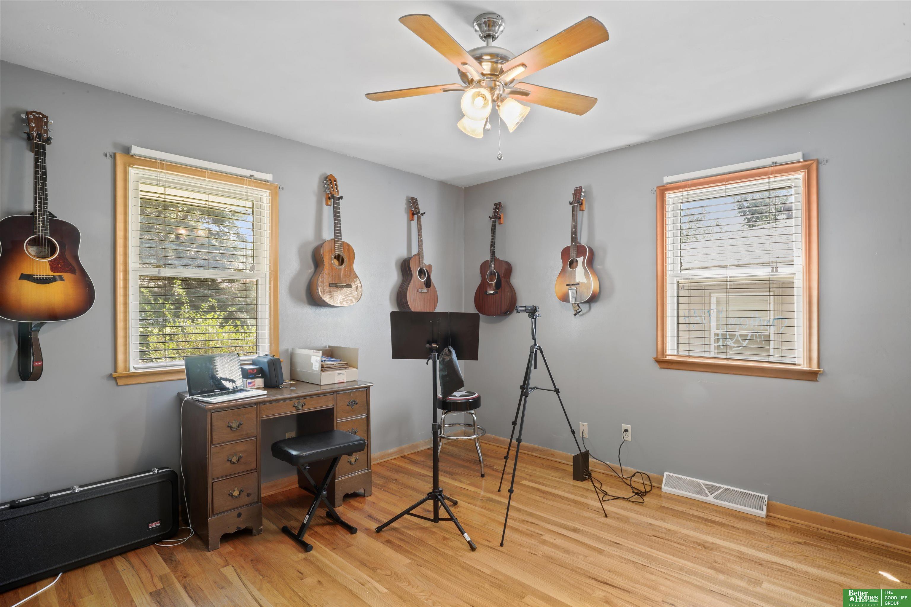 2611 S 49th Street