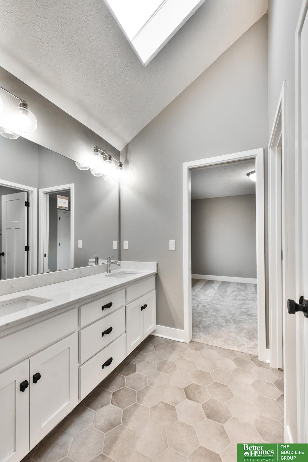 19058 Camelback Circle