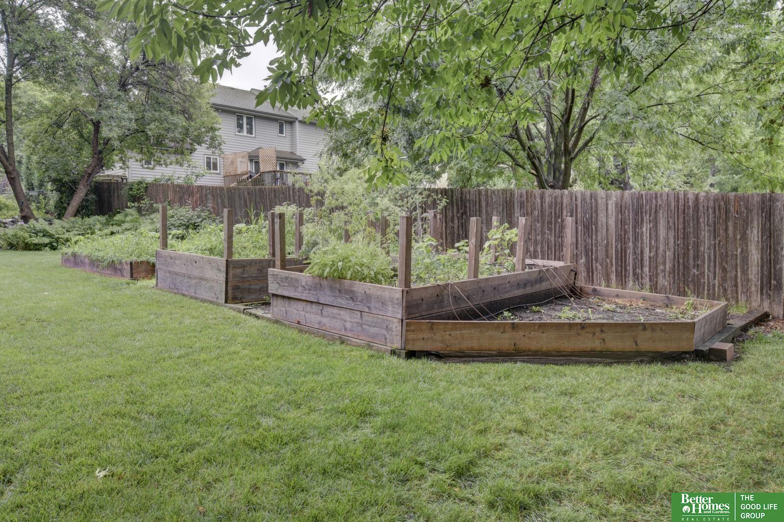 1006 Hickory Hill Road
