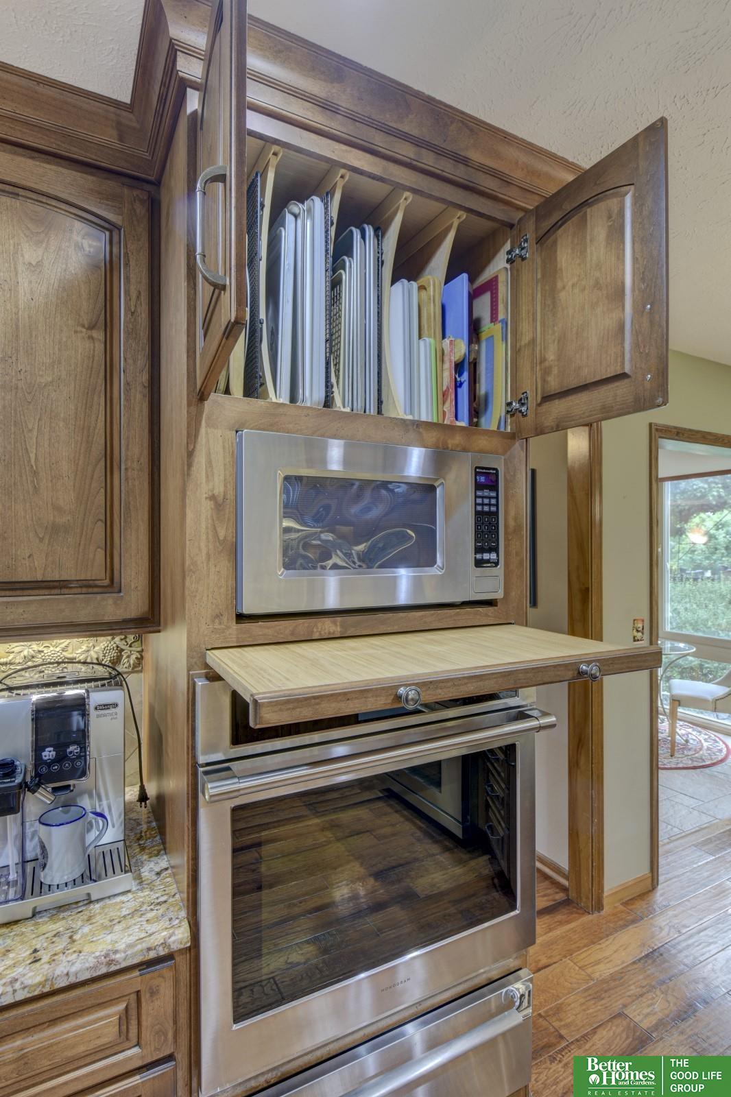 1006 Hickory Hill Road