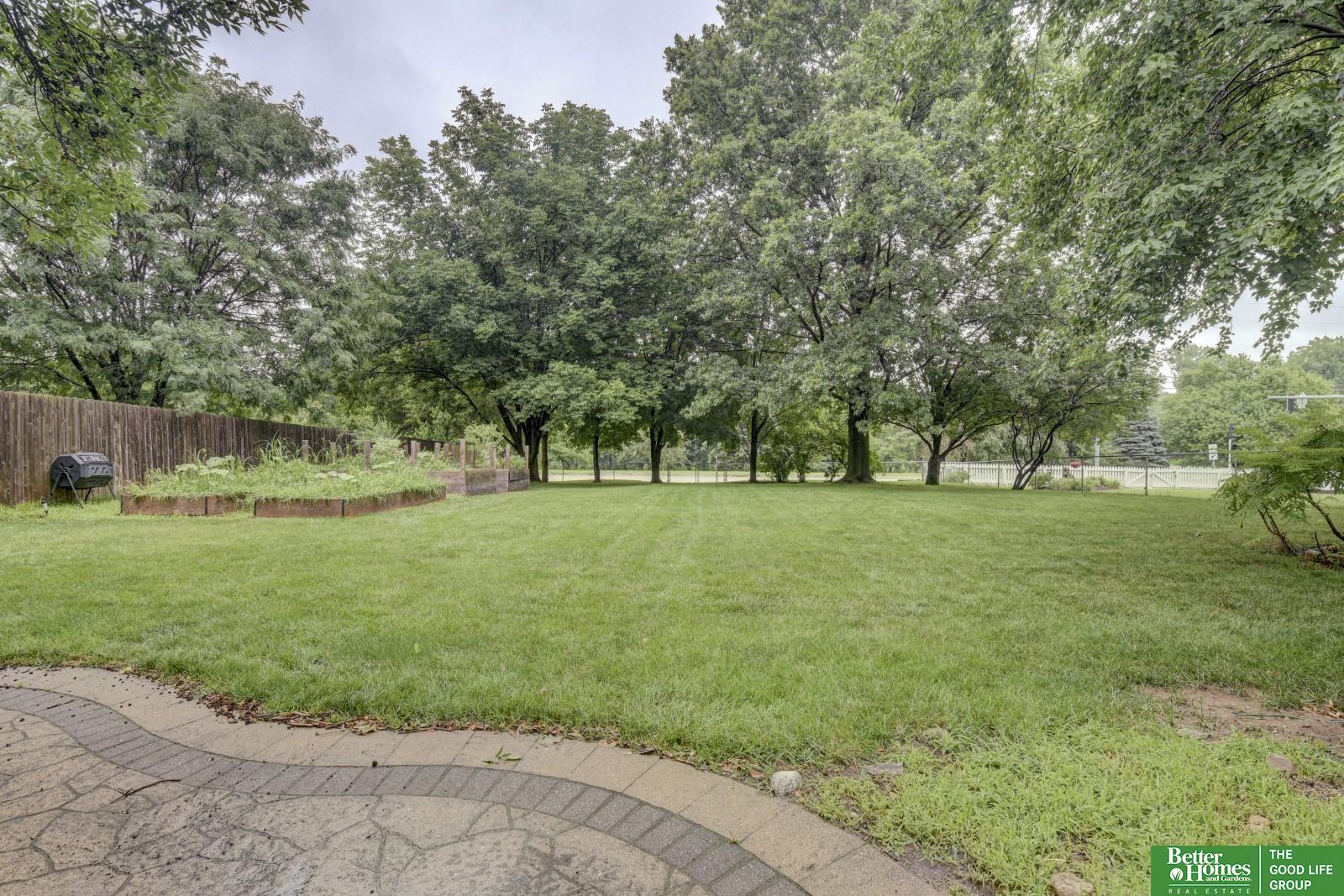 1006 Hickory Hill Road