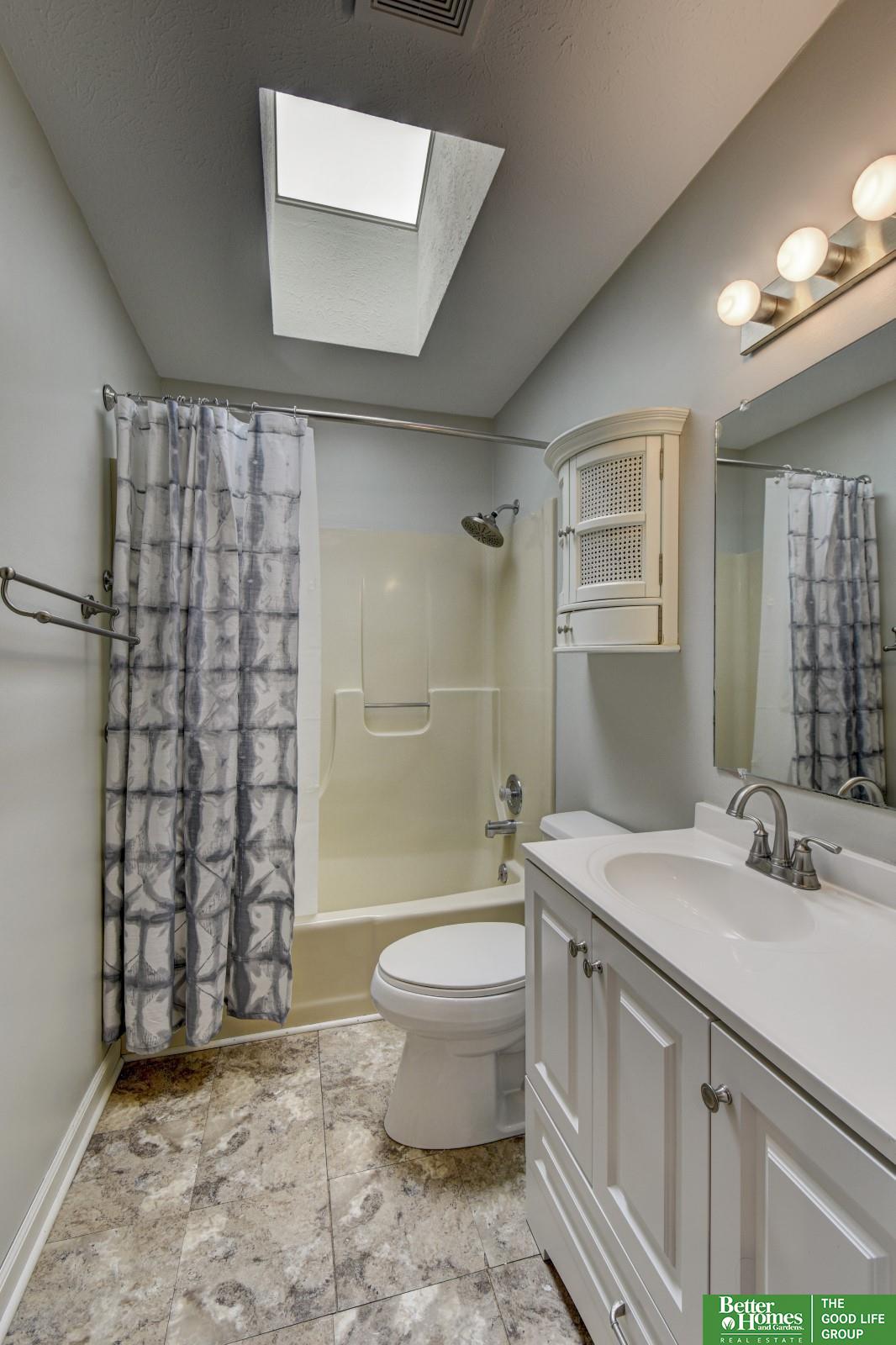 1006 Hickory Hill Road