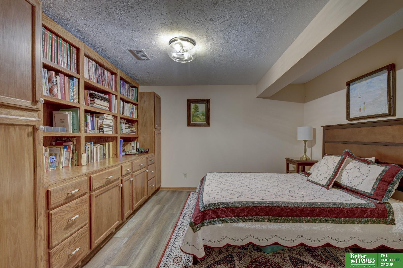 1006 Hickory Hill Road