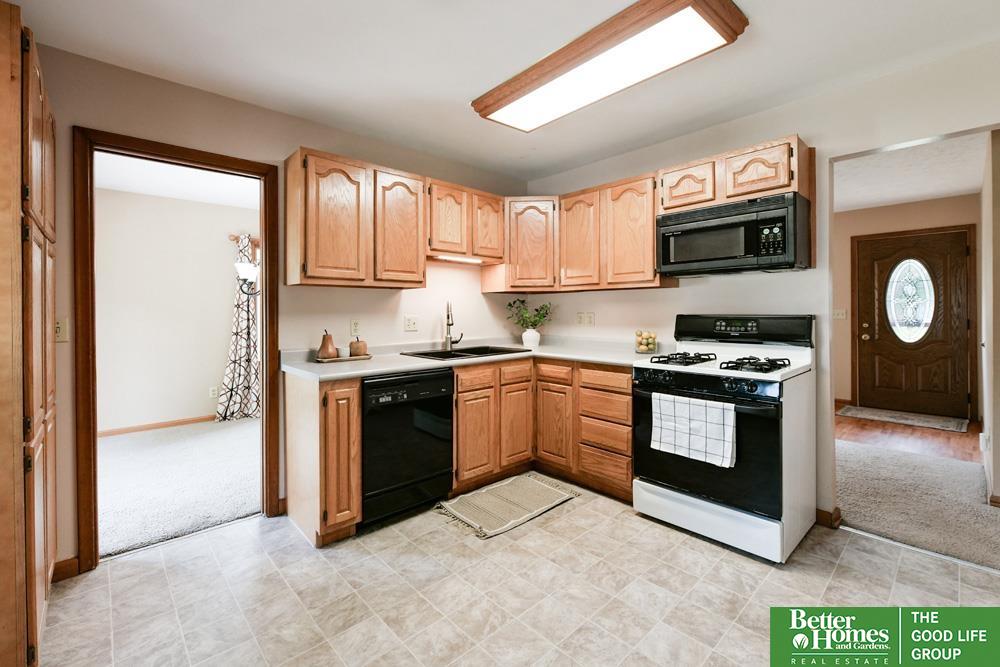3016 S 48 Avenue