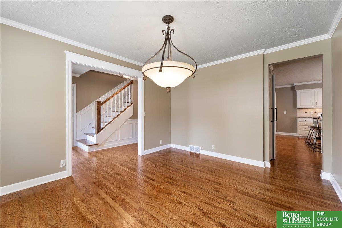 410 S 158 Circle