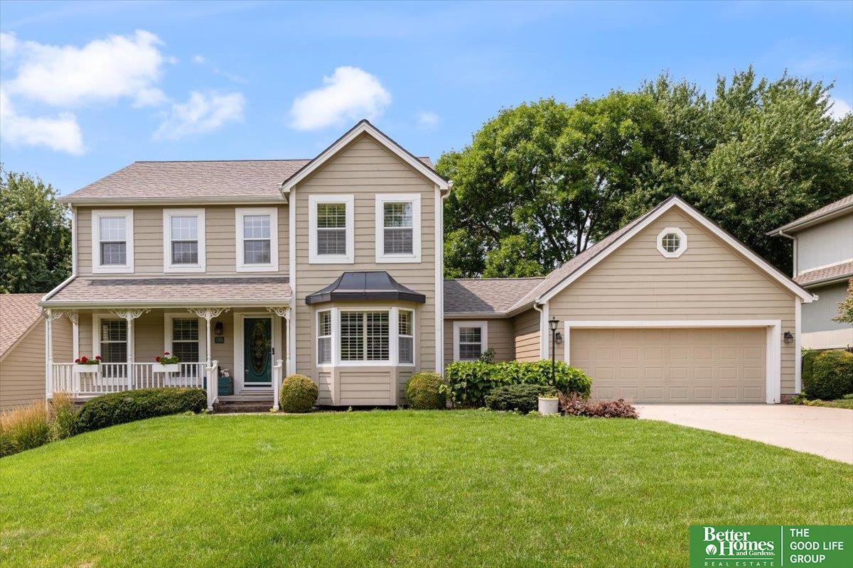 410 S 158 Circle