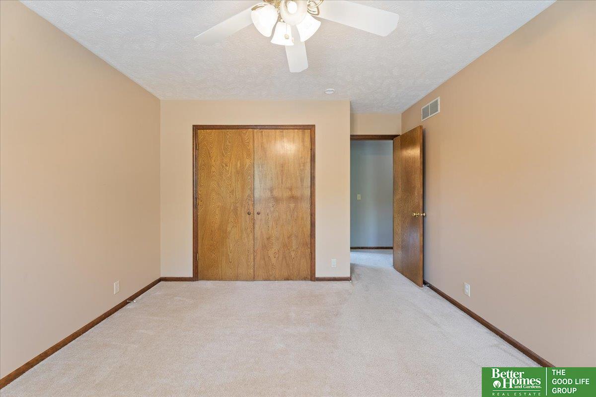 410 S 158 Circle